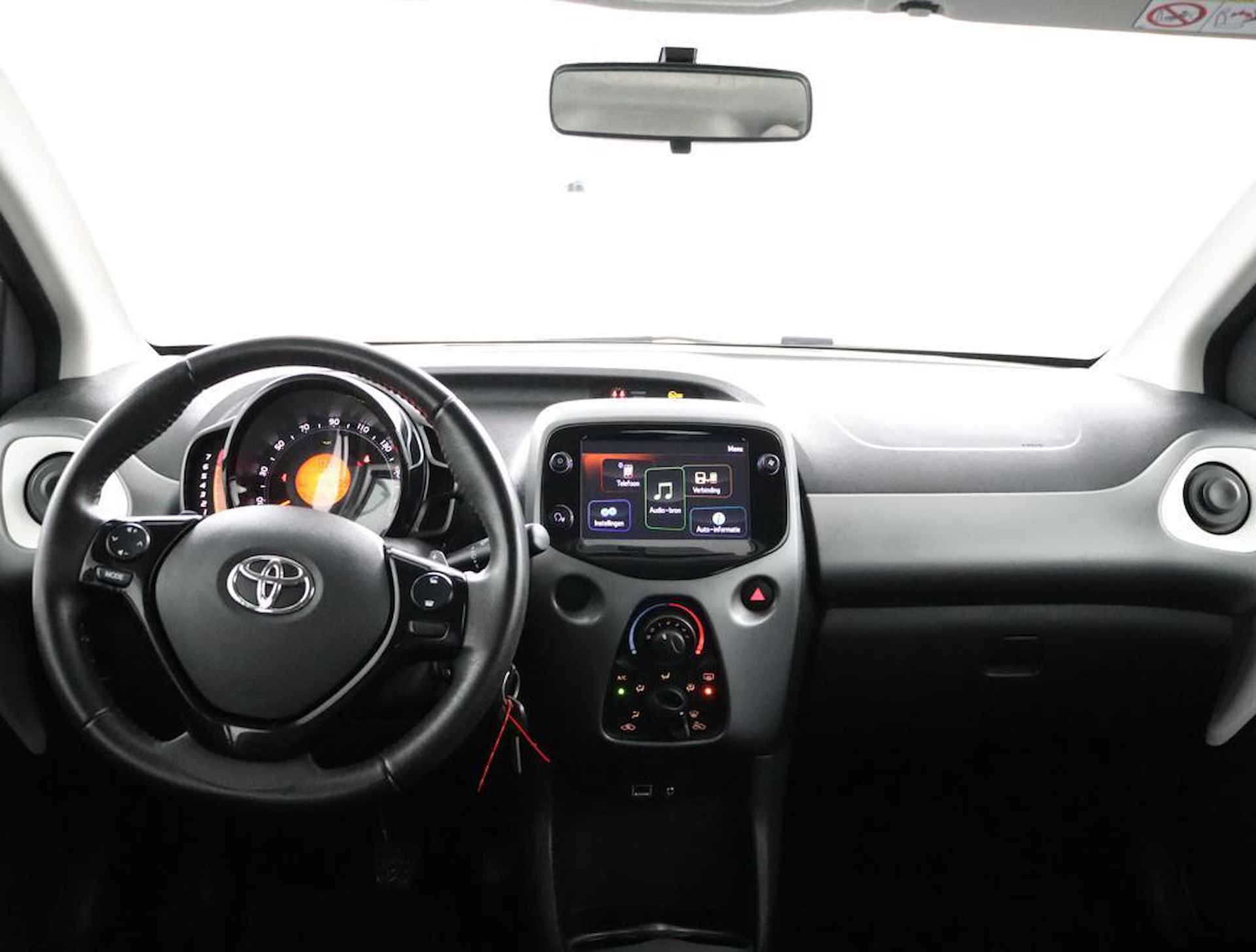 Toyota Aygo 1.0 VVT-i x-play | Automaat | Airconditioning | Bluetooth telefonie | - 4/51