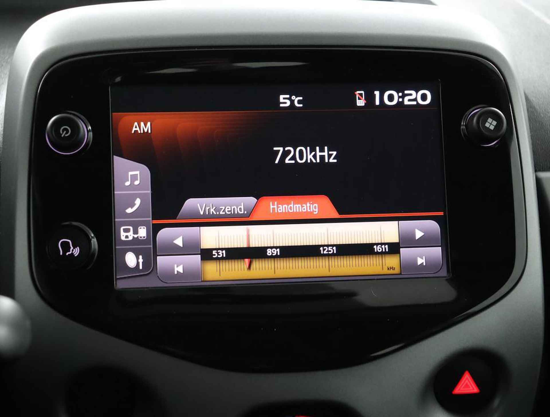 Toyota Aygo 1.0 VVT-i x-play | Automaat | Airconditioning | Bluetooth telefonie | - 8/51