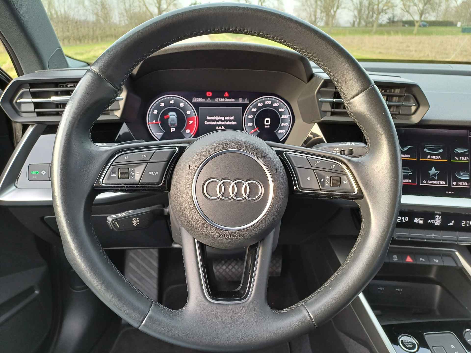 Audi A3 Sportback 35 TFSI S edition /Nieuwstaat !/S-Line/LED/Digi Dash/Navi/Cruise/17 INCH/ - 41/47