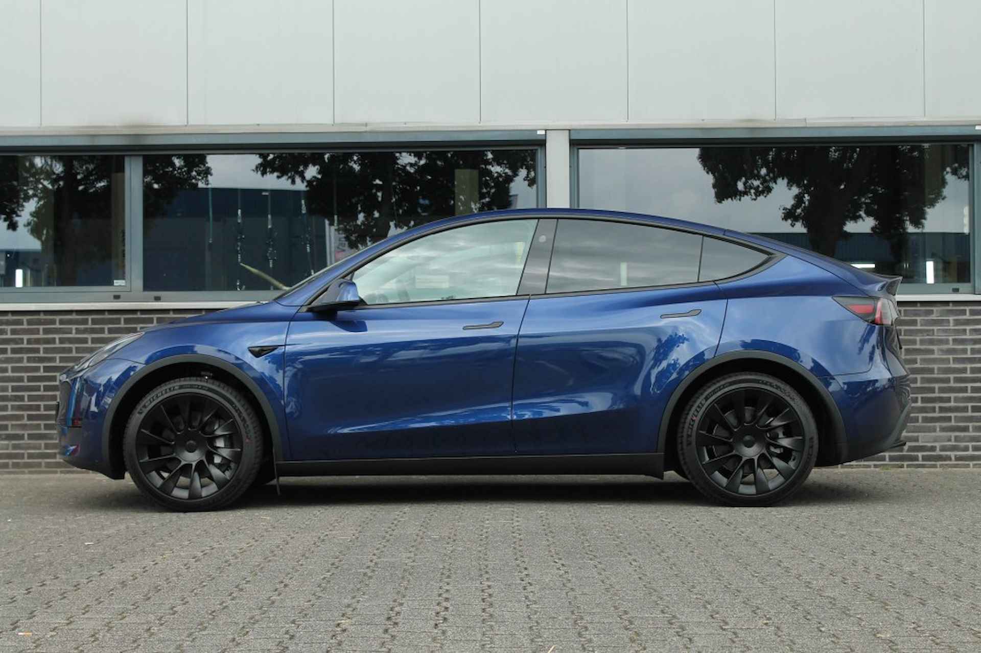 TESLA Model Y Long Range RWD 75 kWh - 20 inch - Zwart leder - Premium audio - 6/41