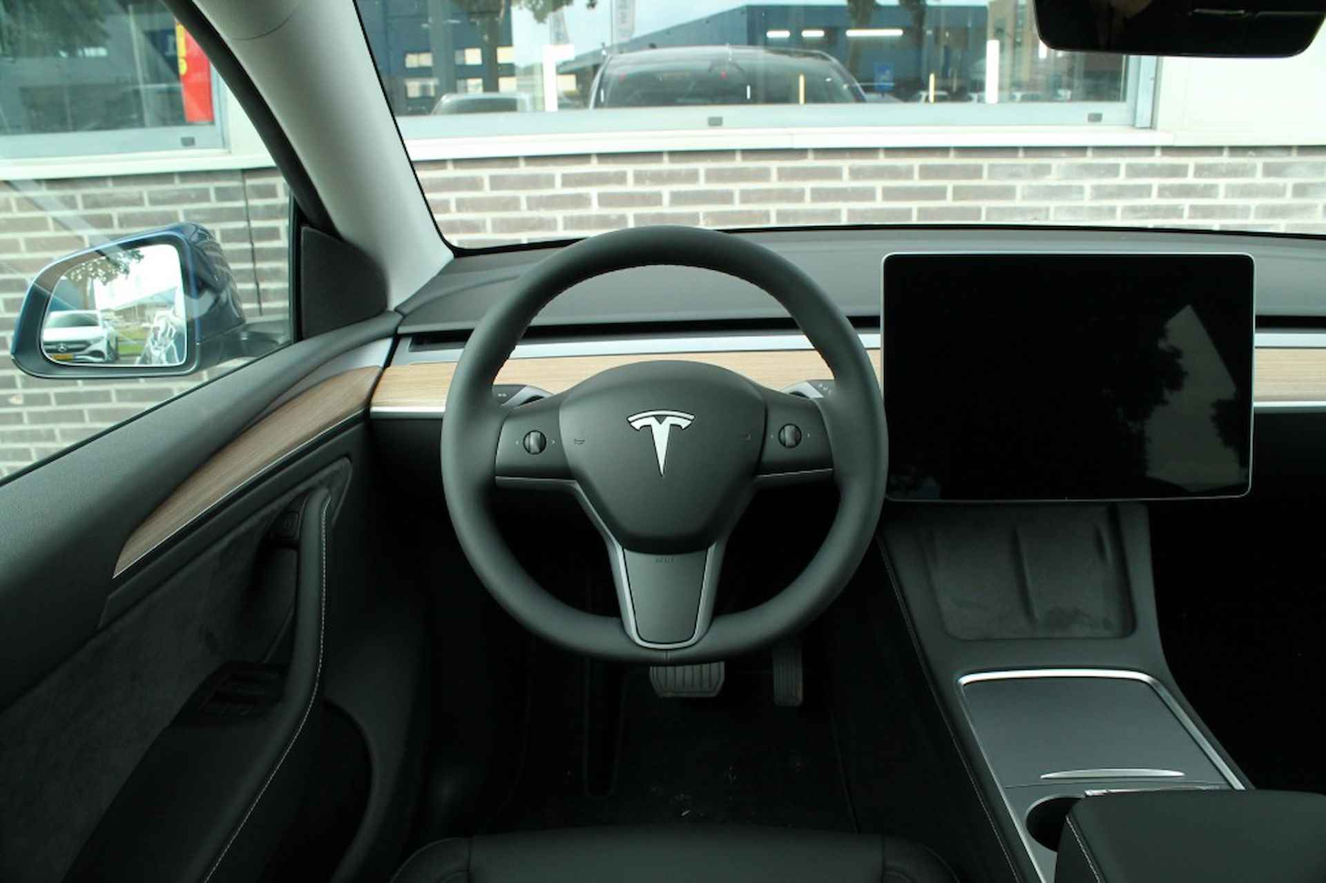 TESLA Model Y Long Range RWD 75 kWh - 20 inch - Zwart leder - Premium audio - 28/41