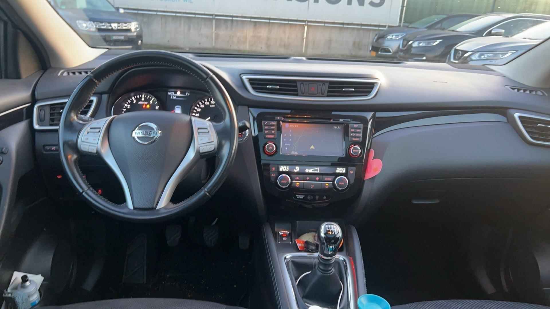 Nissan Qashqai 1.2 N-Connecta - 9/14