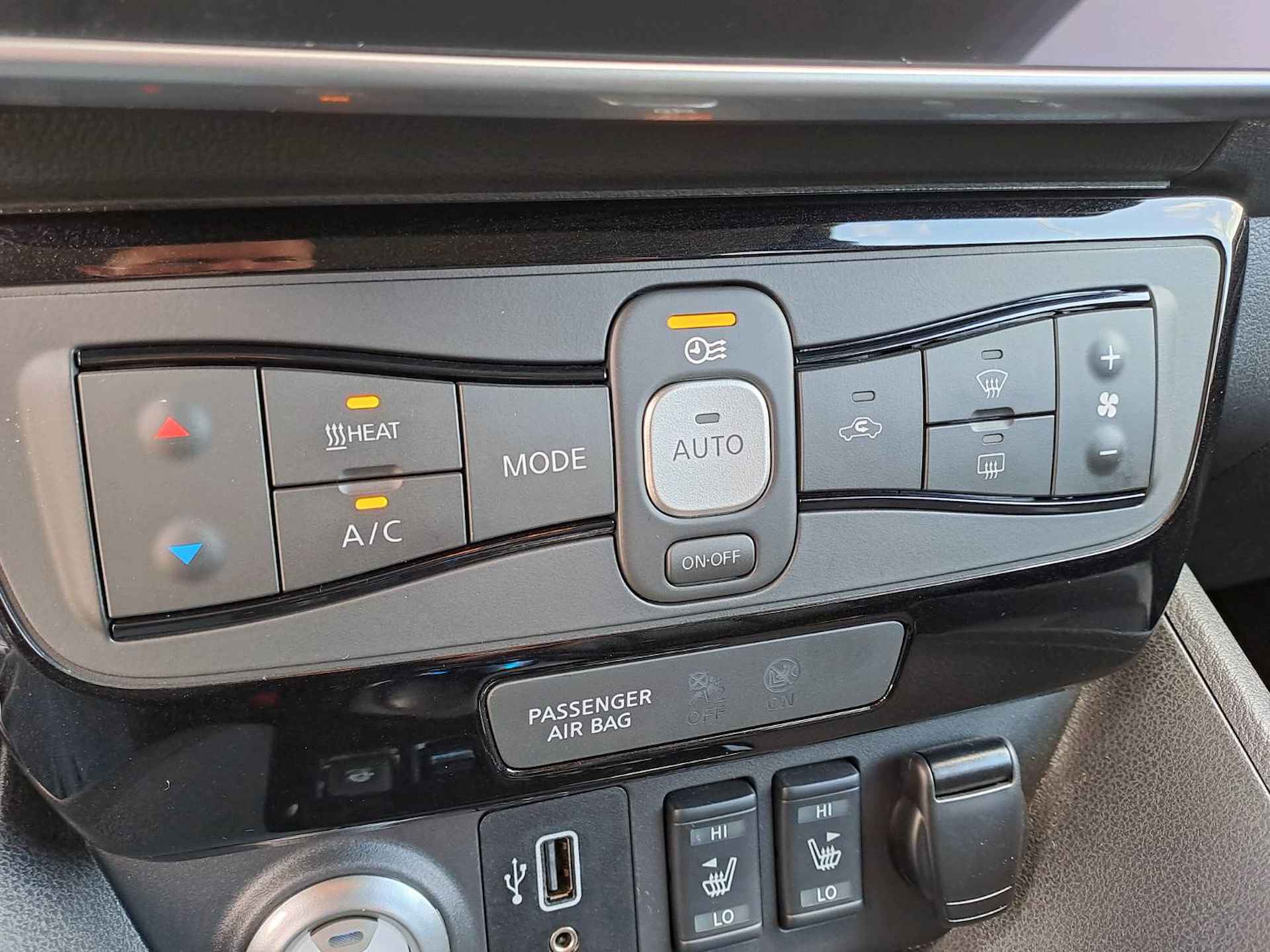 Nissan Leaf e+ Tekna 62 kWh Navi | 100% Elektrisch | Camera | Automaat - 26/32