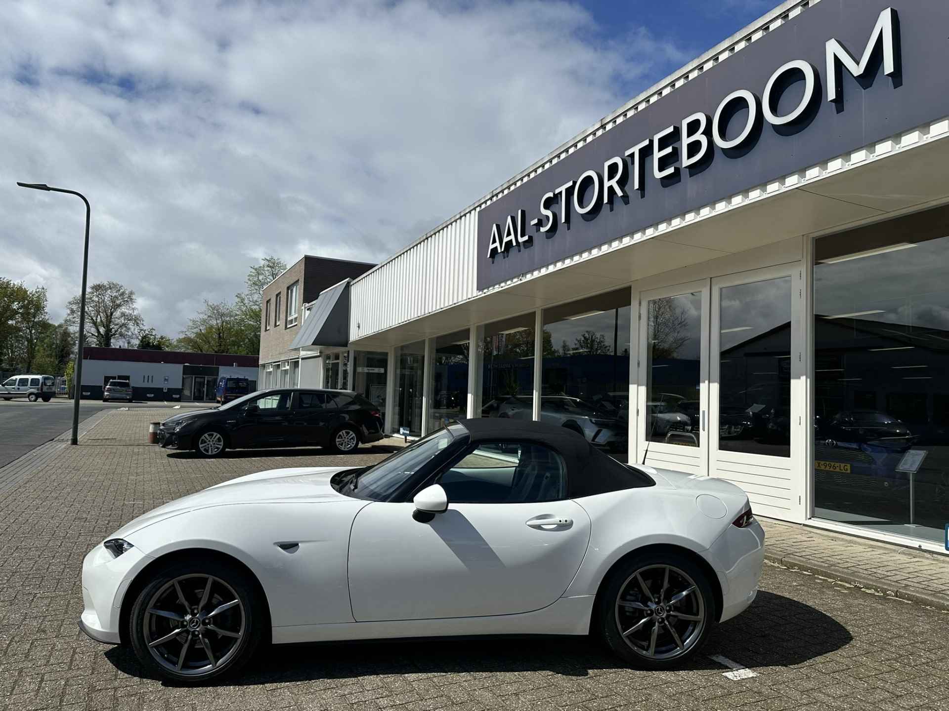 Mazda MX-5 2.0 GT-M | 160pk | Bi-Xenon | Leder | Stoelverwarming | Navi | Bose | Apple Carplay | Keyless | PDC - 15/62