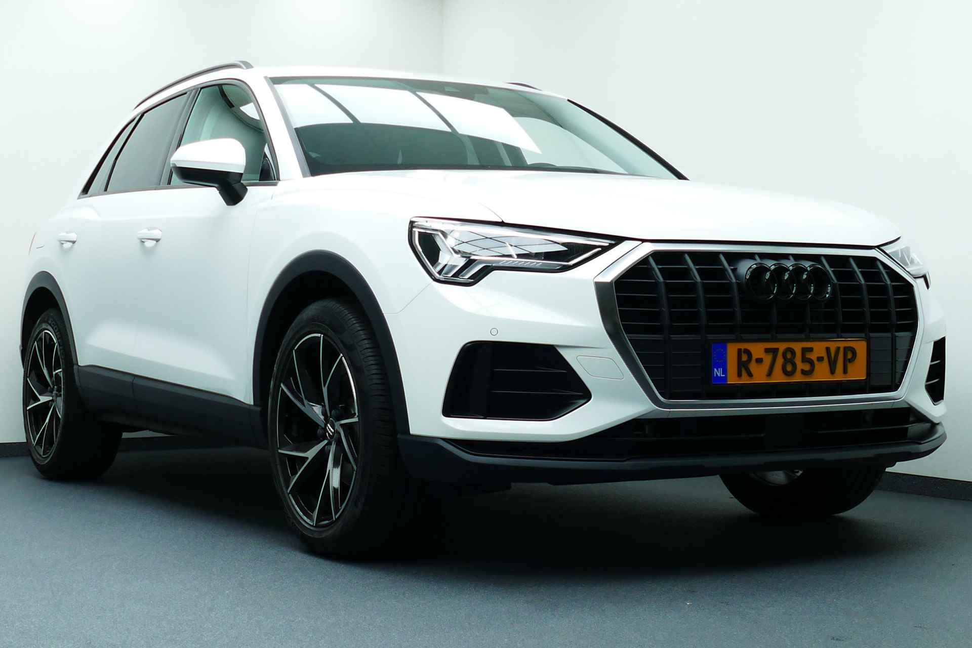 Audi Q3 35 TFSI Pro Line Bj 10-2022. Camera, Clima, Stoelverw, Led Koplampen, 19"LMV - 2/38