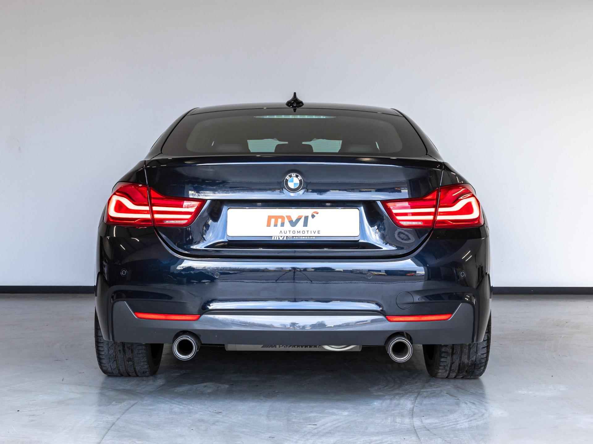 BMW 4-serie Gran Coupé 440i High Executive / 327pk / M Pakket / M Performance uitlaat / Leder / Dealer onderhouden - 3/40