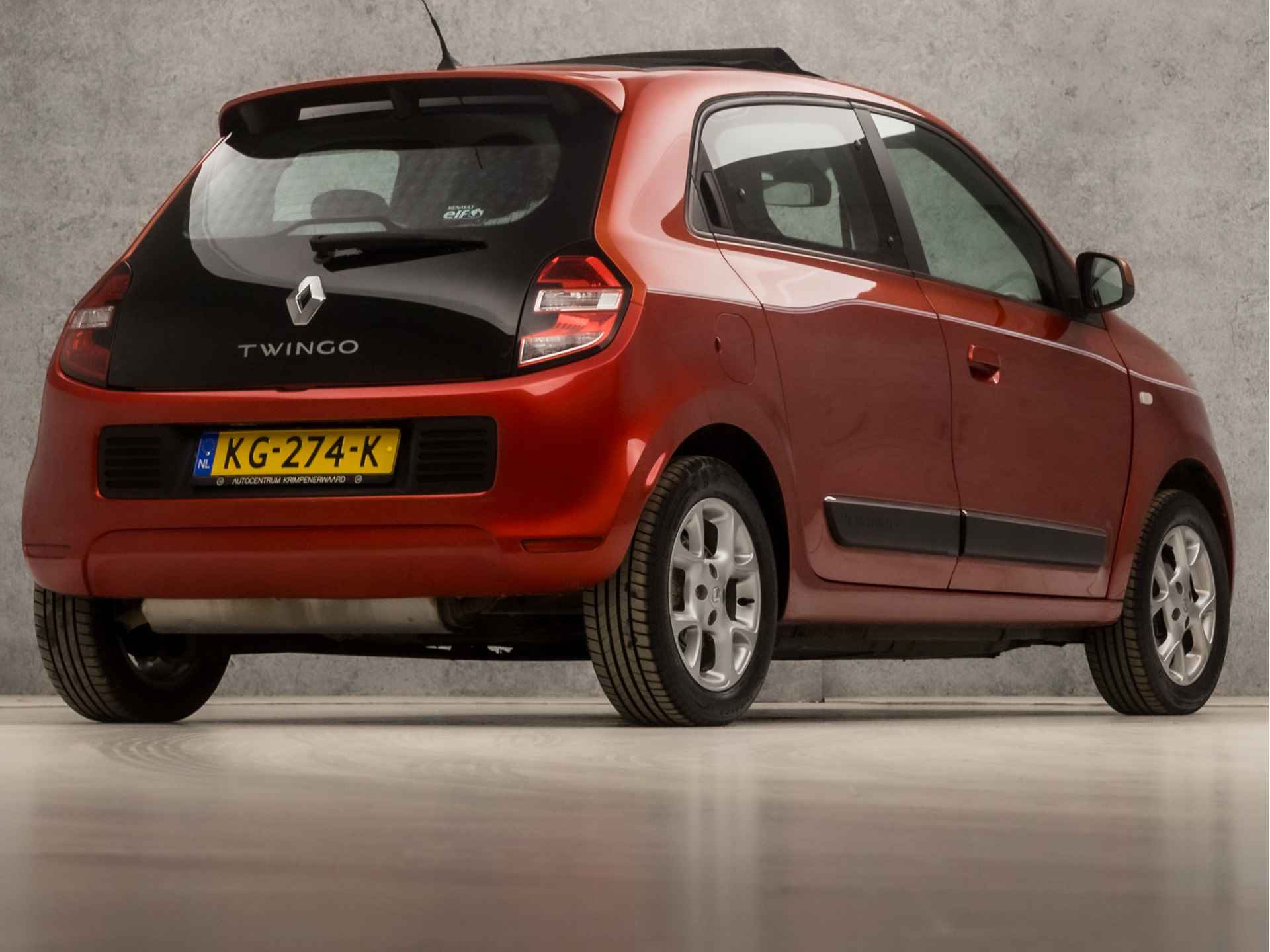 Renault Twingo 1.0 SCe Dynamique Sport (OPEN DAK, 5 DEURS, CRUISE, BLUETOOTH, RADIO, AIRCO, SPRAAKBEDIENING, ELEK PAKKET, SORTSTOELEN, LM VELGEN, NIEUWE APK, NIEUWSTAAT) - 5/30