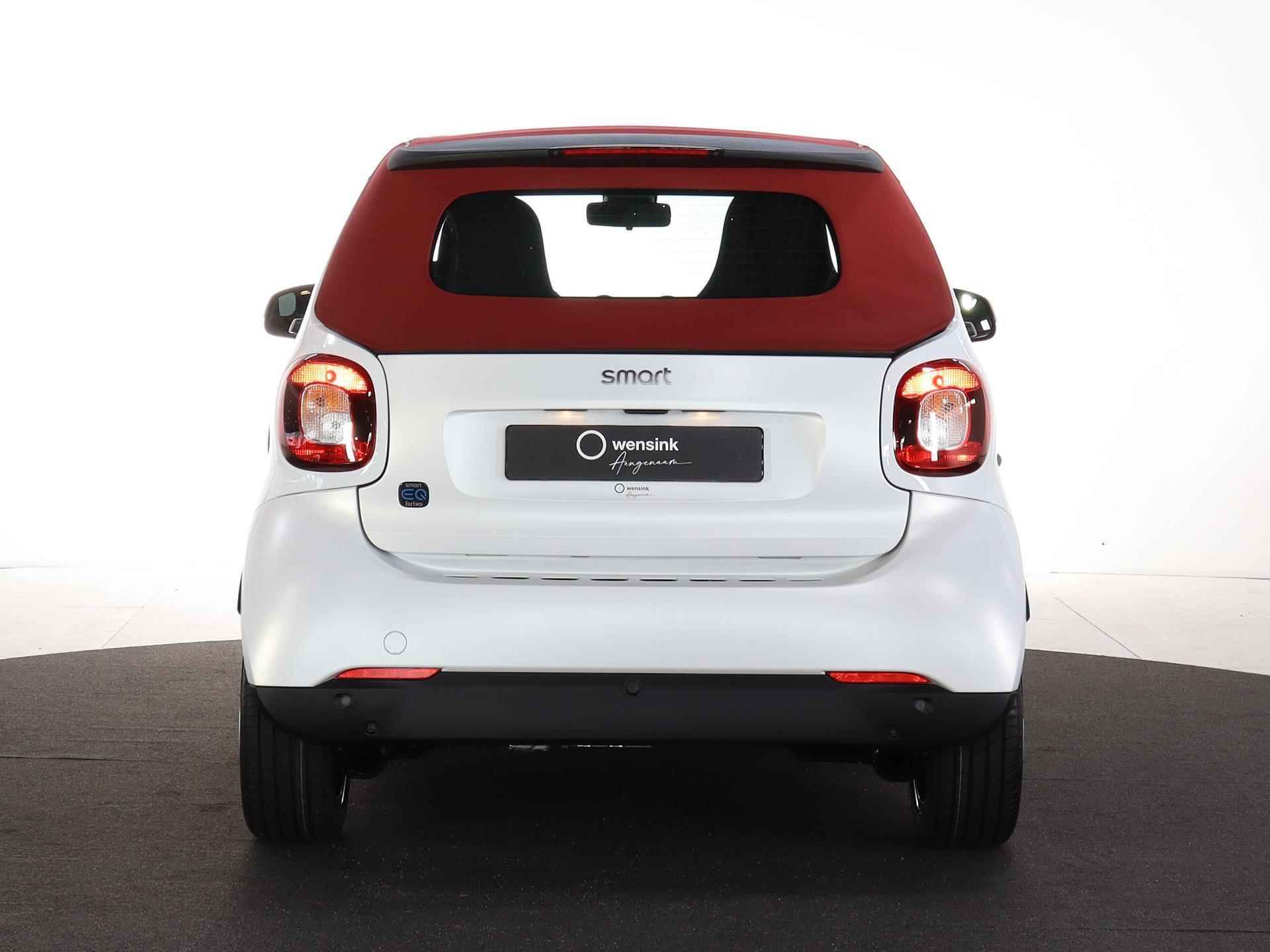 Smart fortwo cabrio EQ Comfort | Winterpakket | Rood dak | Carbon optiek interieur | Plus Package | EQ Subsidie gaat van de bruto vraagprijs af! - 6/22