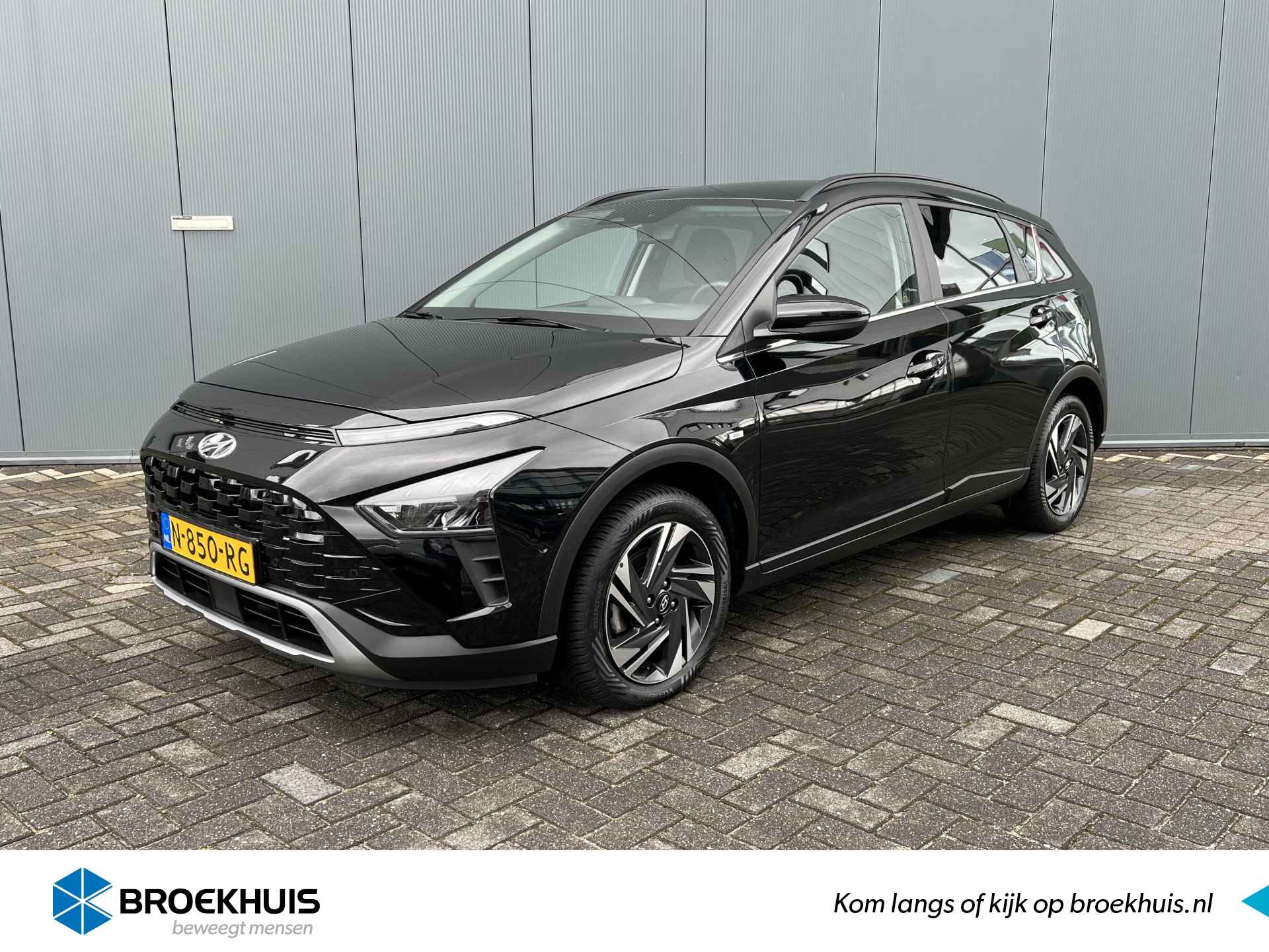 Hyundai Bayon 1.0 T-GDI 100pk MHEV Premium | Camera | Stoel-Stuurverwarming | Navigatie | Dodehoek detectie | LED | Cruise controle - 1/28