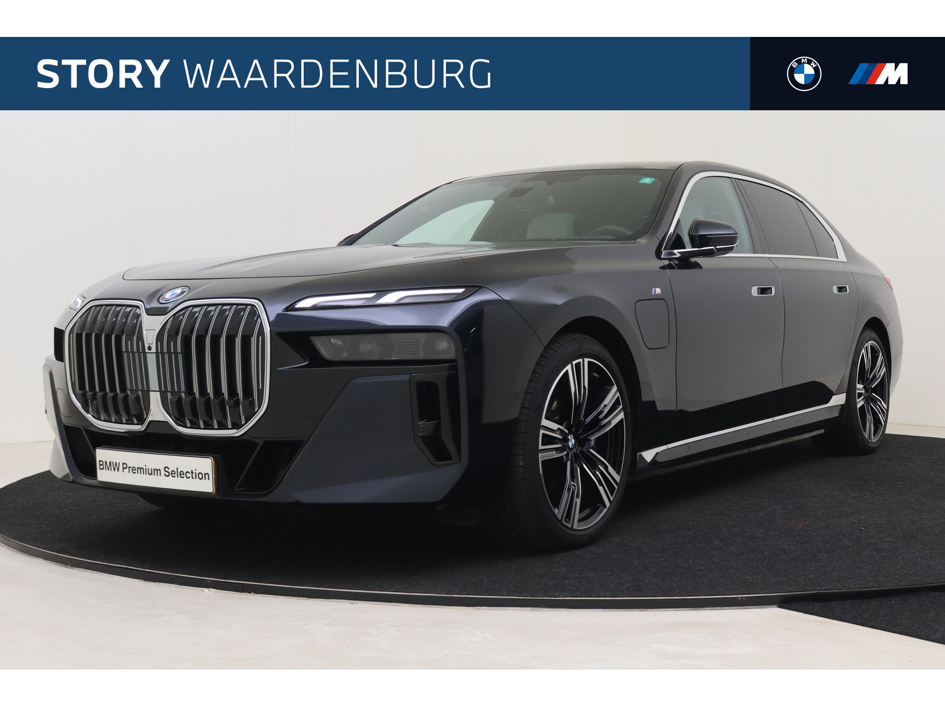 BMW 7 Serie 750e xDrive High Executive M Sport Automaat / Panoramadak Sky Lounge / Massagefunctie / Bowers & Wilkins / Parking Assistant Professional / Multifunctionele Stoelen