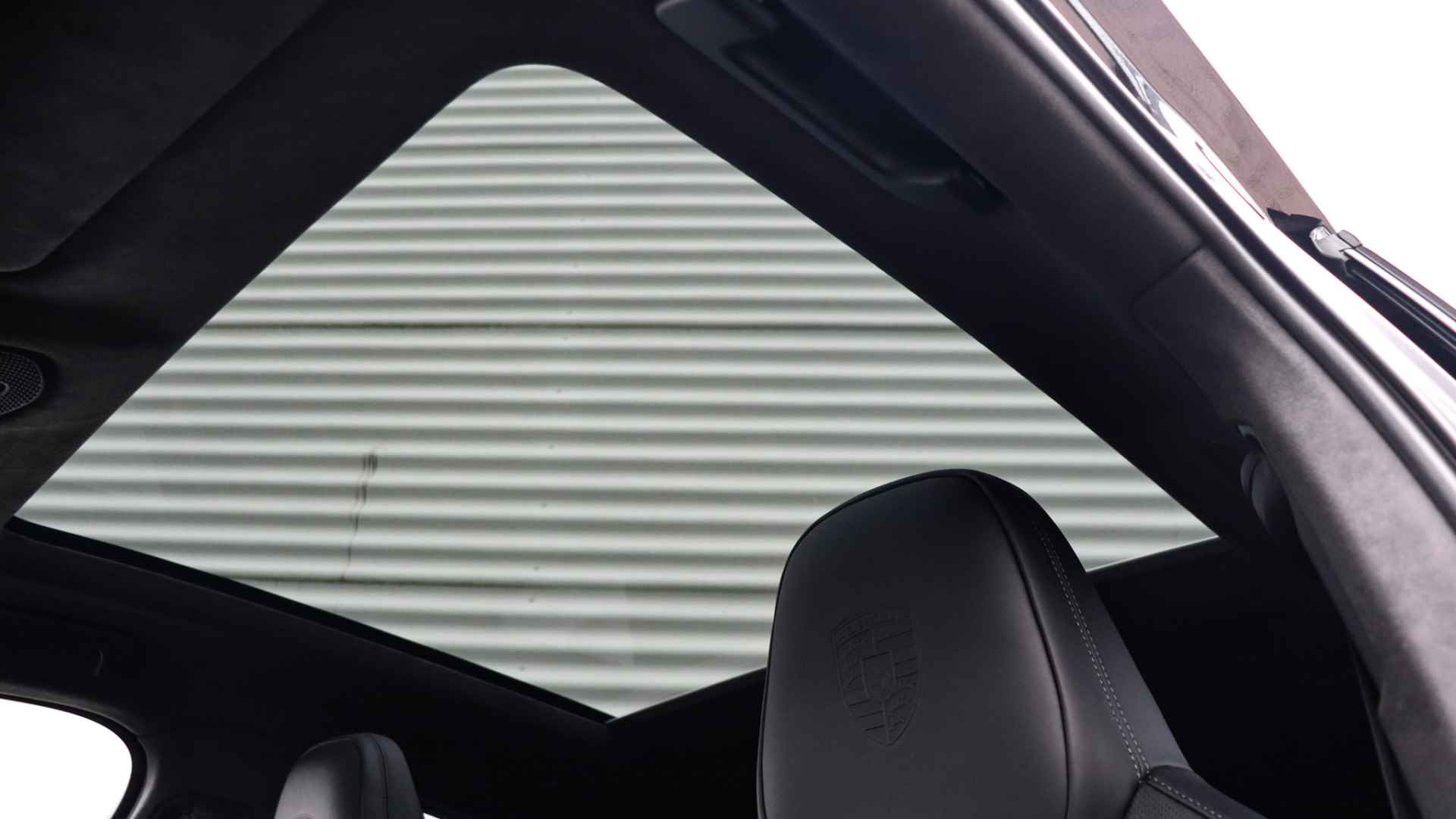 Porsche Cayenne Coupé 3.0 E-Hybrid MJ 2024 SportDesign | Stoelventilatie | Head-up | InnoDrive | Soft-Close | BOSE Sound | Trekhaak - 9/37