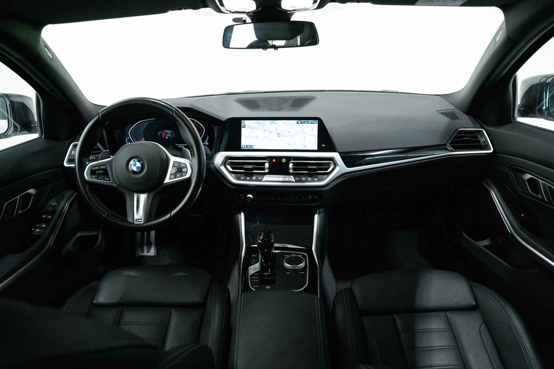 BMW 3 Serie Touring 320i High Executive M Sportpakket Aut. - 3/37
