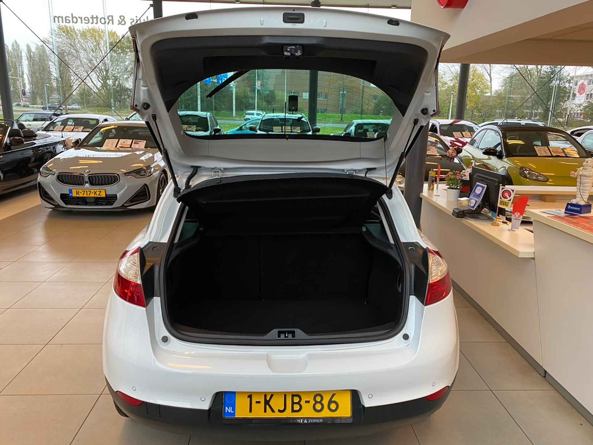 Renault Mégane 1.2 TCe Expression,5 Deurs,5 Zits,Navigatie,Climate&Cruisecontrol,Achteruitrijsensoren,Bluetooth,Elektrischpakket,17 Inch Lmv - 9/27