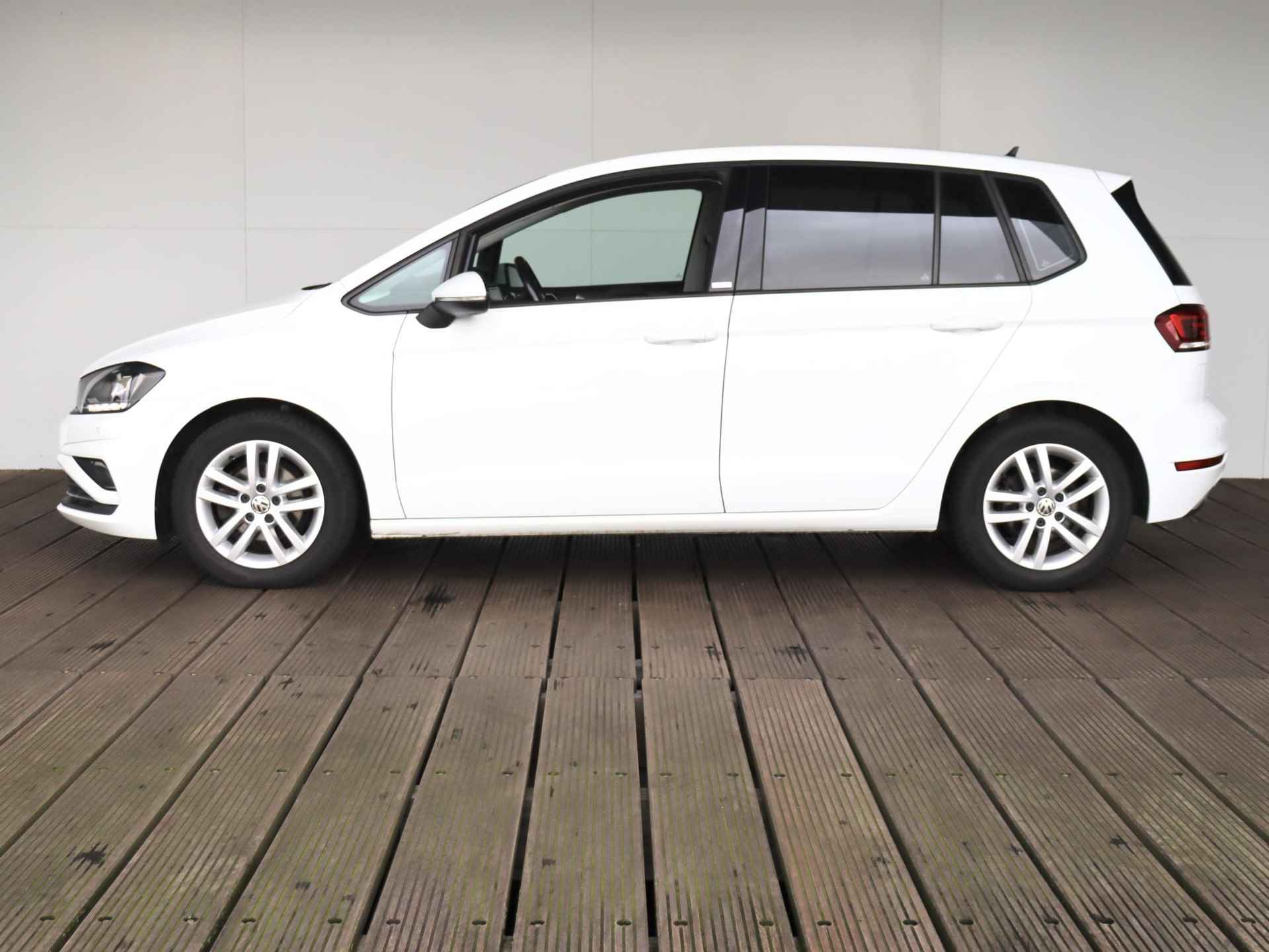 Volkswagen Golf Sportsvan 1.0 TSI Comfortline | Automaat | Navi | PDC Voor achter | - 3/24