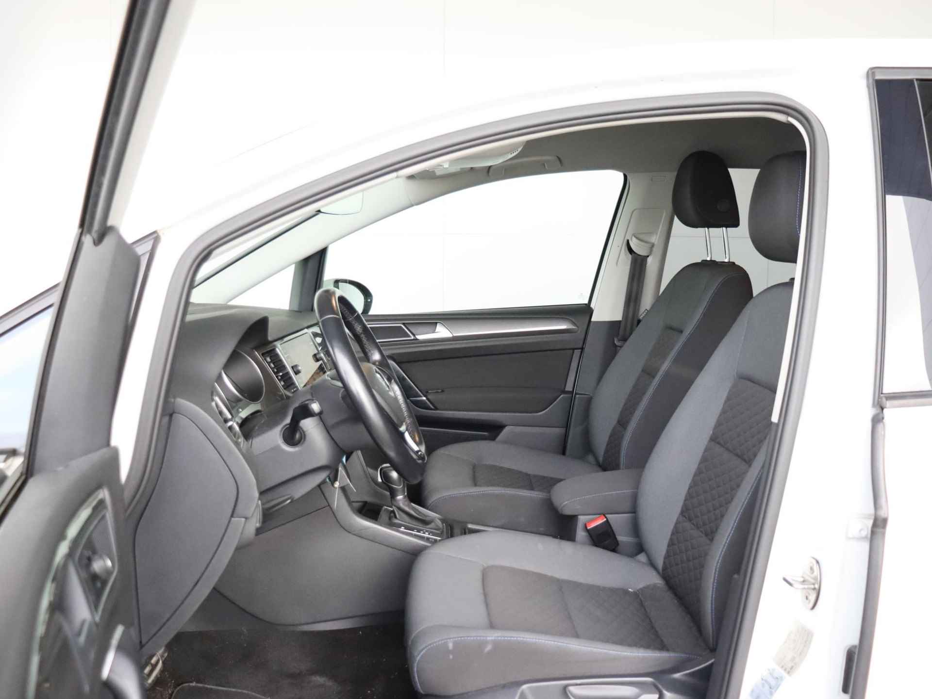 Volkswagen Golf Sportsvan 1.0 TSI Comfortline | Automaat | Navi | PDC Voor achter | - 7/24