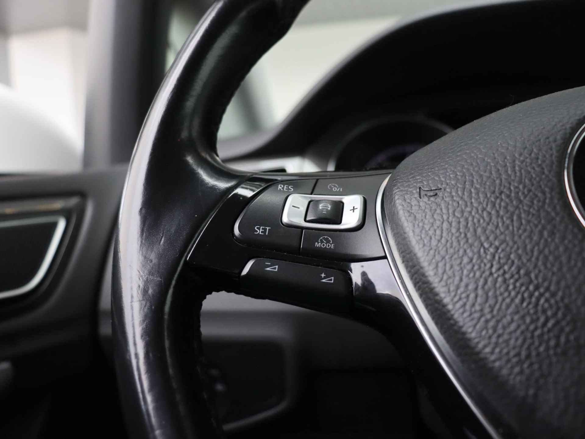 Volkswagen Golf Sportsvan 1.0 TSI Comfortline | Automaat | Navi | PDC Voor achter | - 11/24