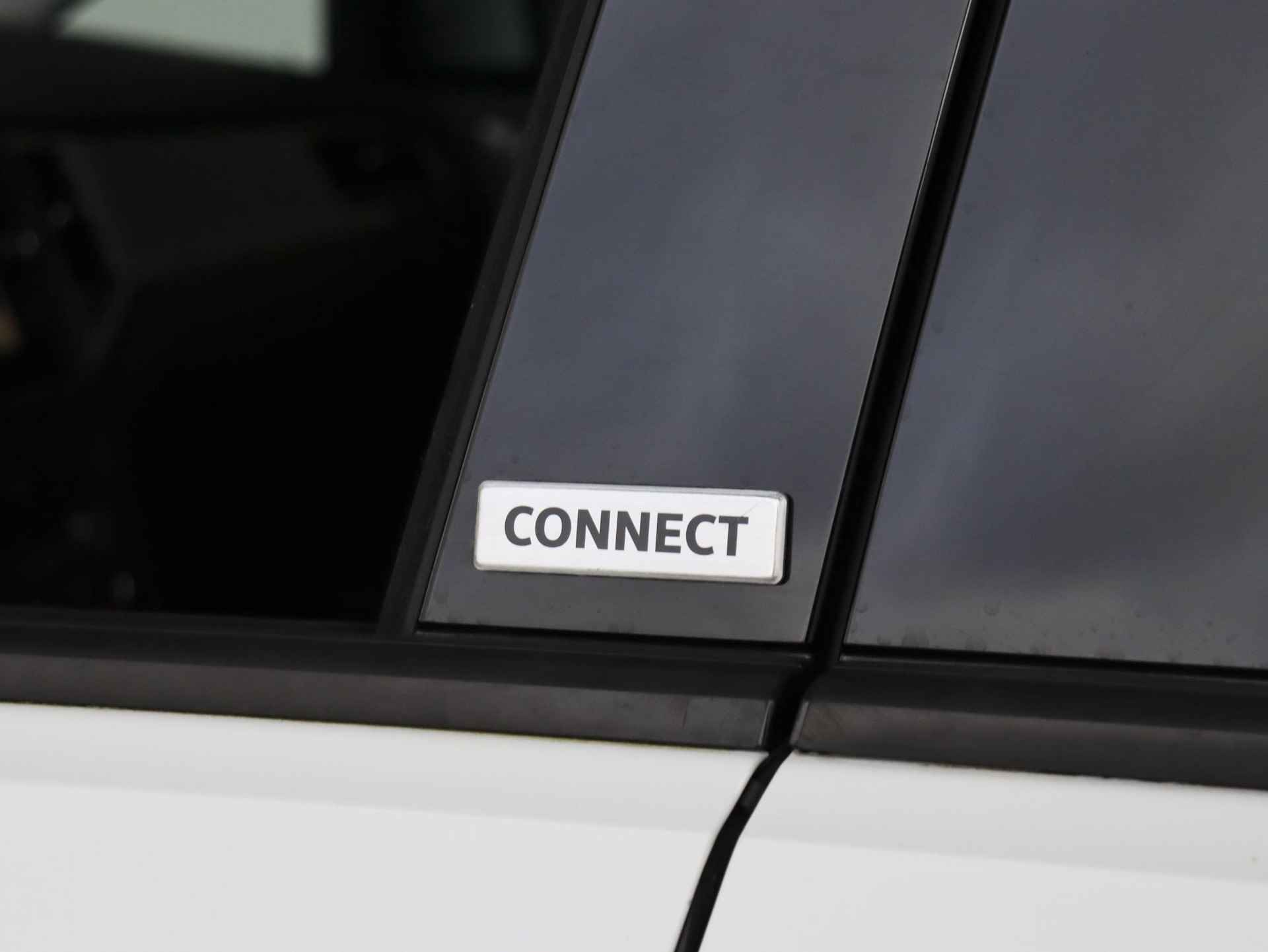 Volkswagen Golf Sportsvan 1.0 TSI Comfortline | Automaat | Navi | PDC Voor achter | - 23/24