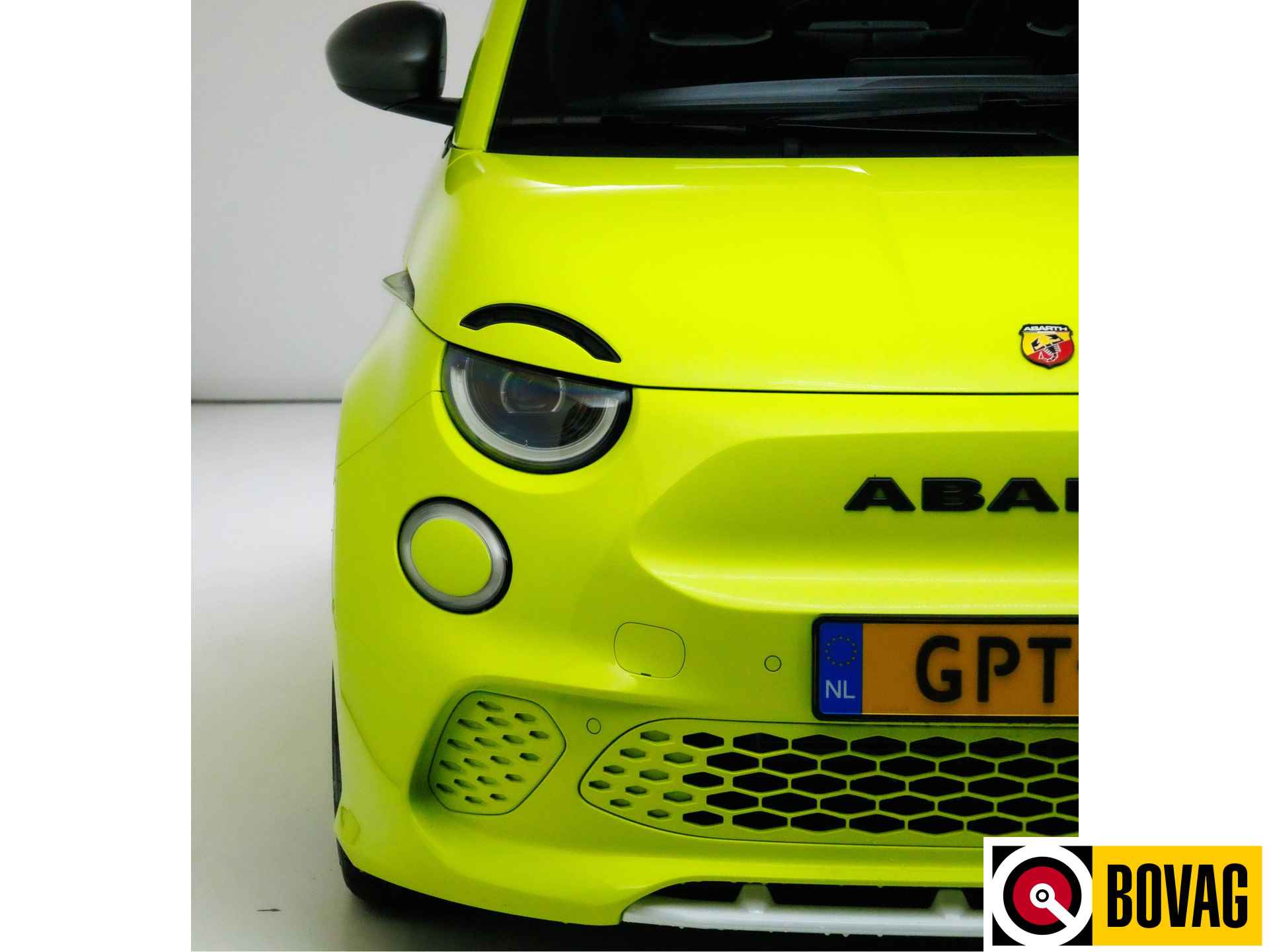 Abarth 500C Cabrio Scorpionissima 42 kWh 155 PK | € 2000,- Subsidie mogelijk! JBL, Camera, Stoelverwarming, PDC, 18" LMV, Navigatie. Sportstoelen - 23/25