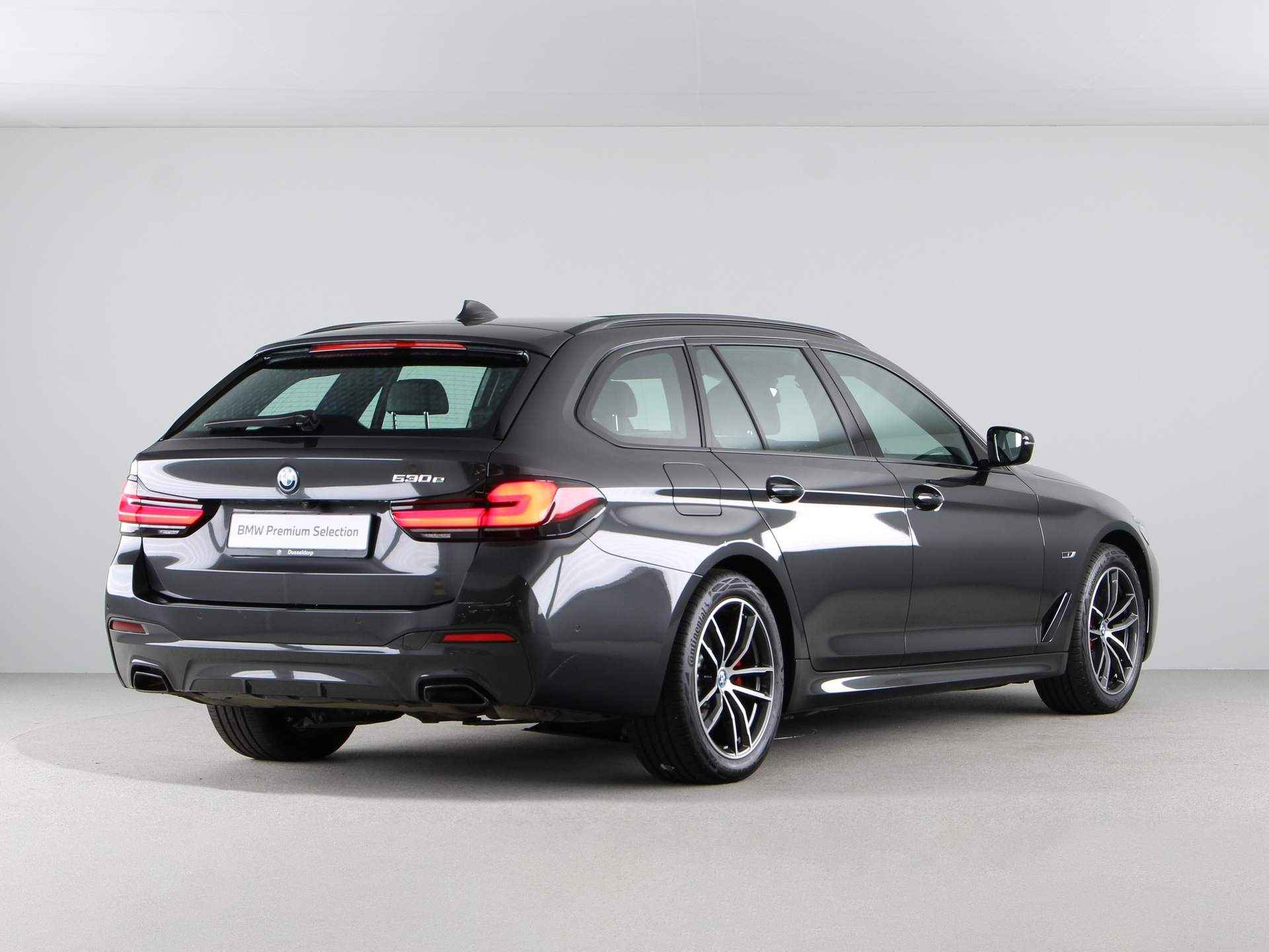 BMW 5 Serie Touring 530e M-Sport Pro Business Edition Plus - 10/24