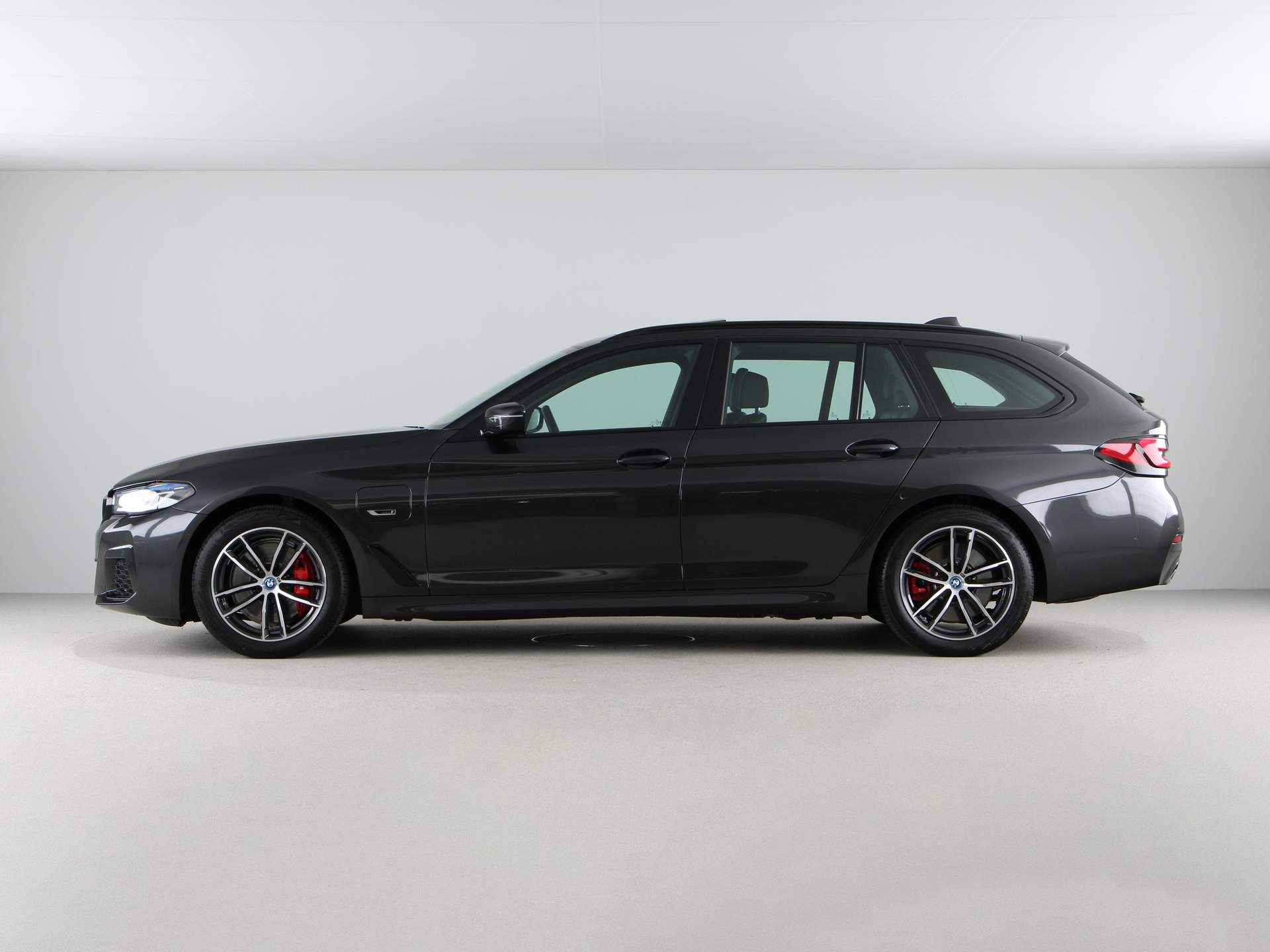 BMW 5 Serie Touring 530e M-Sport Pro Business Edition Plus - 13/24