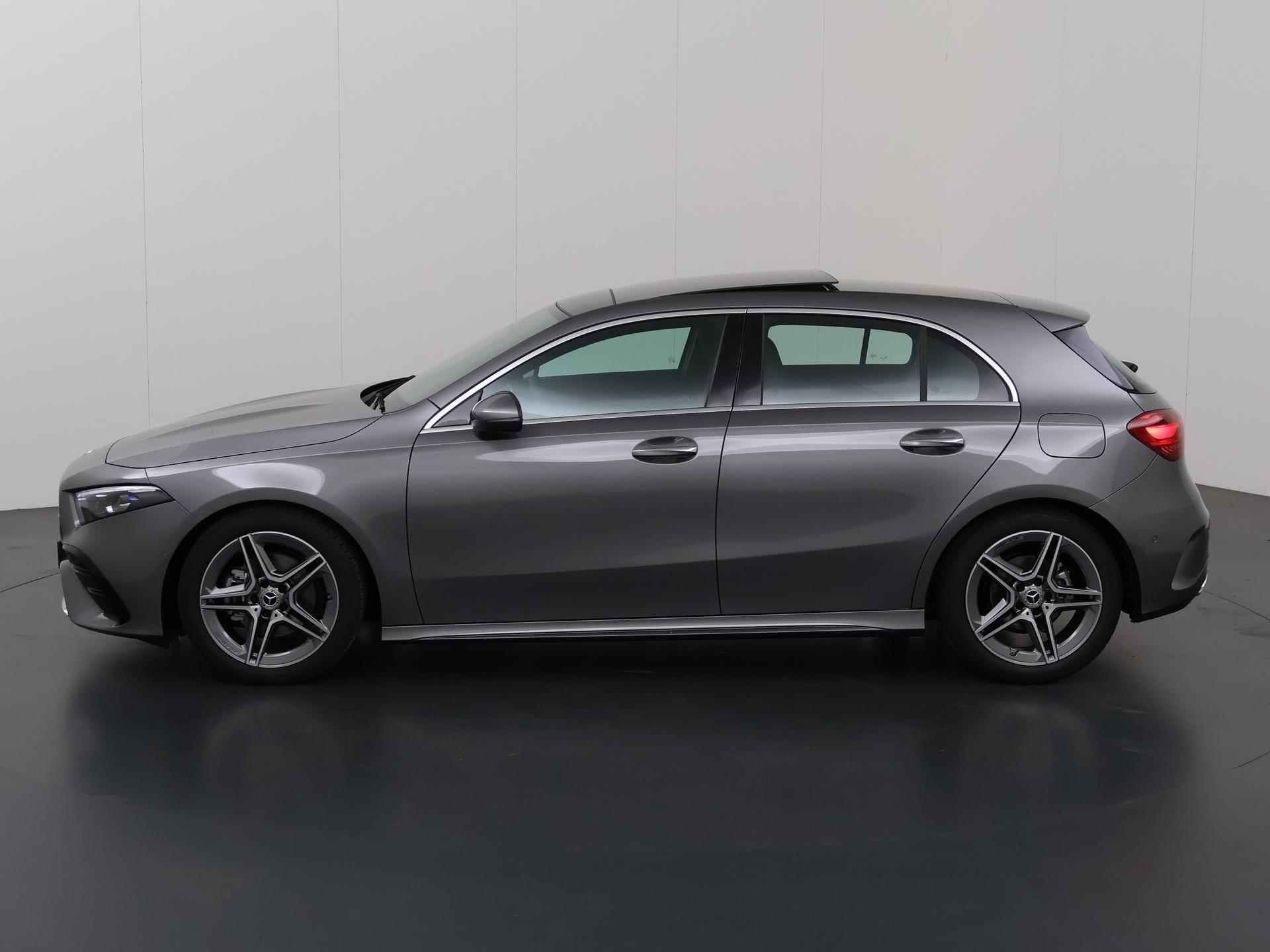 Mercedes-Benz A-klasse 180 AMG Line | Panoramadak | Wide Screen | Sfeerverlichting | Sportstoelen | Camera | DAB | Adaptieve Cruise Control | Climate Control | Navigatie | Stoelverwarming | Dodehoek detectie | Multibeam LED | - 6/48