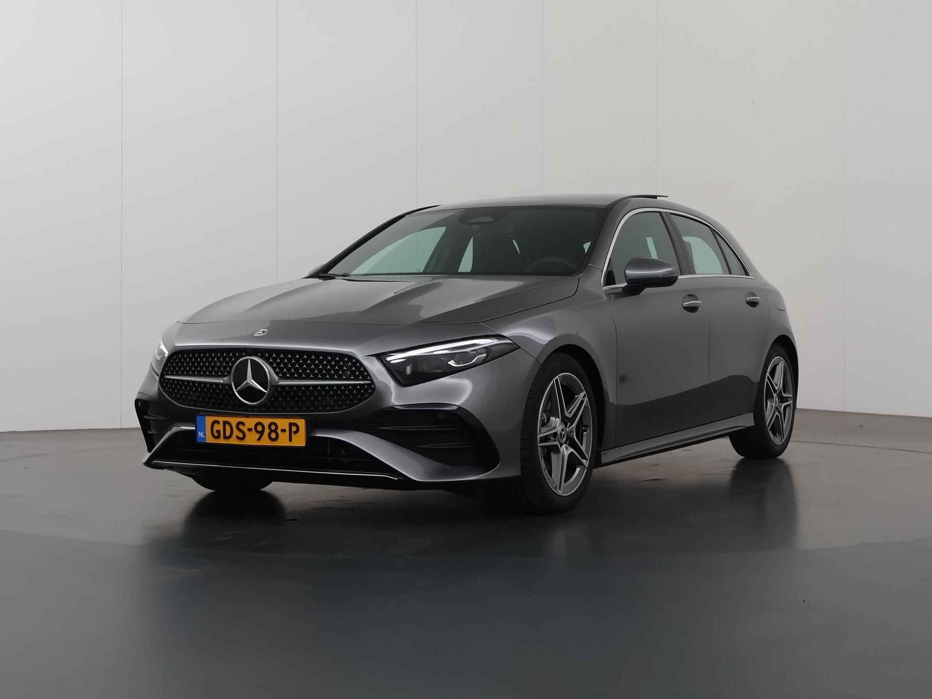 Mercedes-Benz A-klasse 180 AMG Line | Panoramadak | Wide Screen | Sfeerverlichting | Sportstoelen | Camera | DAB | Adaptieve Cruise Control | Climate Control | Navigatie | Stoelverwarming | Dodehoek detectie | Multibeam LED | - 48/48