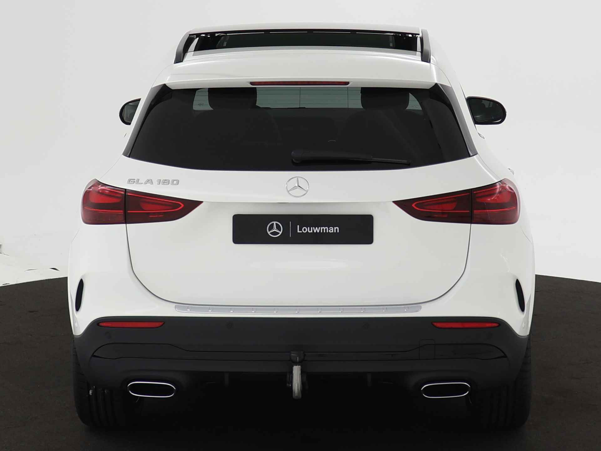 Mercedes-Benz GLA 180 Star Edition | Trekhaak | Nightpakket | Premium Plus pakket | Dodehoekassistent | Keyless-Go comfortpakket | USB-pakket plus | Parkeerpakket met 360°-camera | GUARD 360 ° Vehicle protection Plus | - 24/41