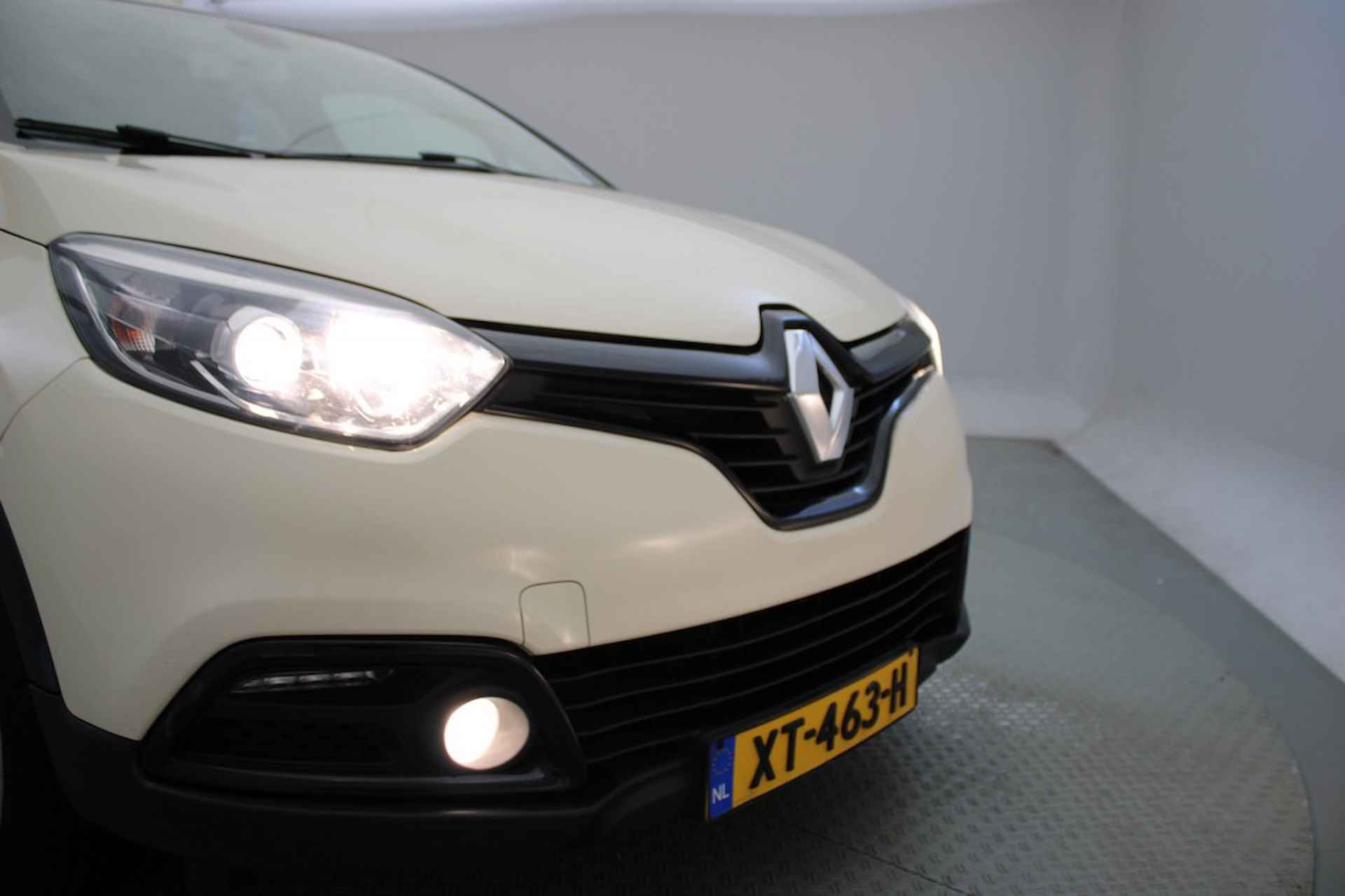 RENAULT Captur 1.2 TCe Dynamique Automaat - Camera, Navi - 21/25