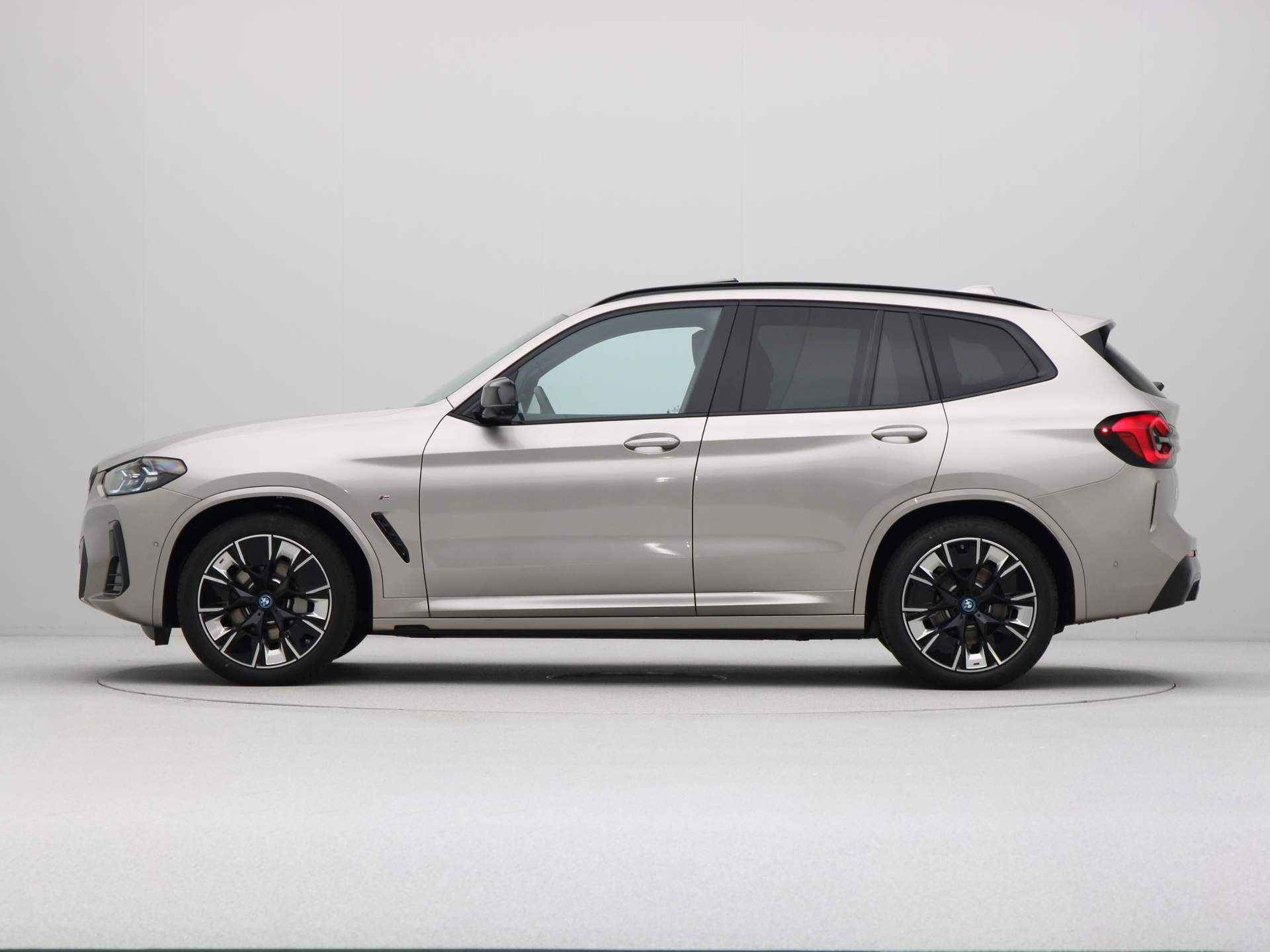 BMW iX3 High Executive - 9/24