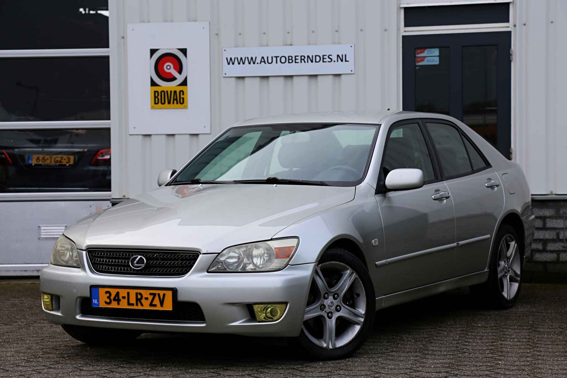 Lexus IS 200 Executive 6 Cilinder Automaat*Airco/Stoelverw./Half Leder/Cruise-Control/Climate-Control* - 41/48