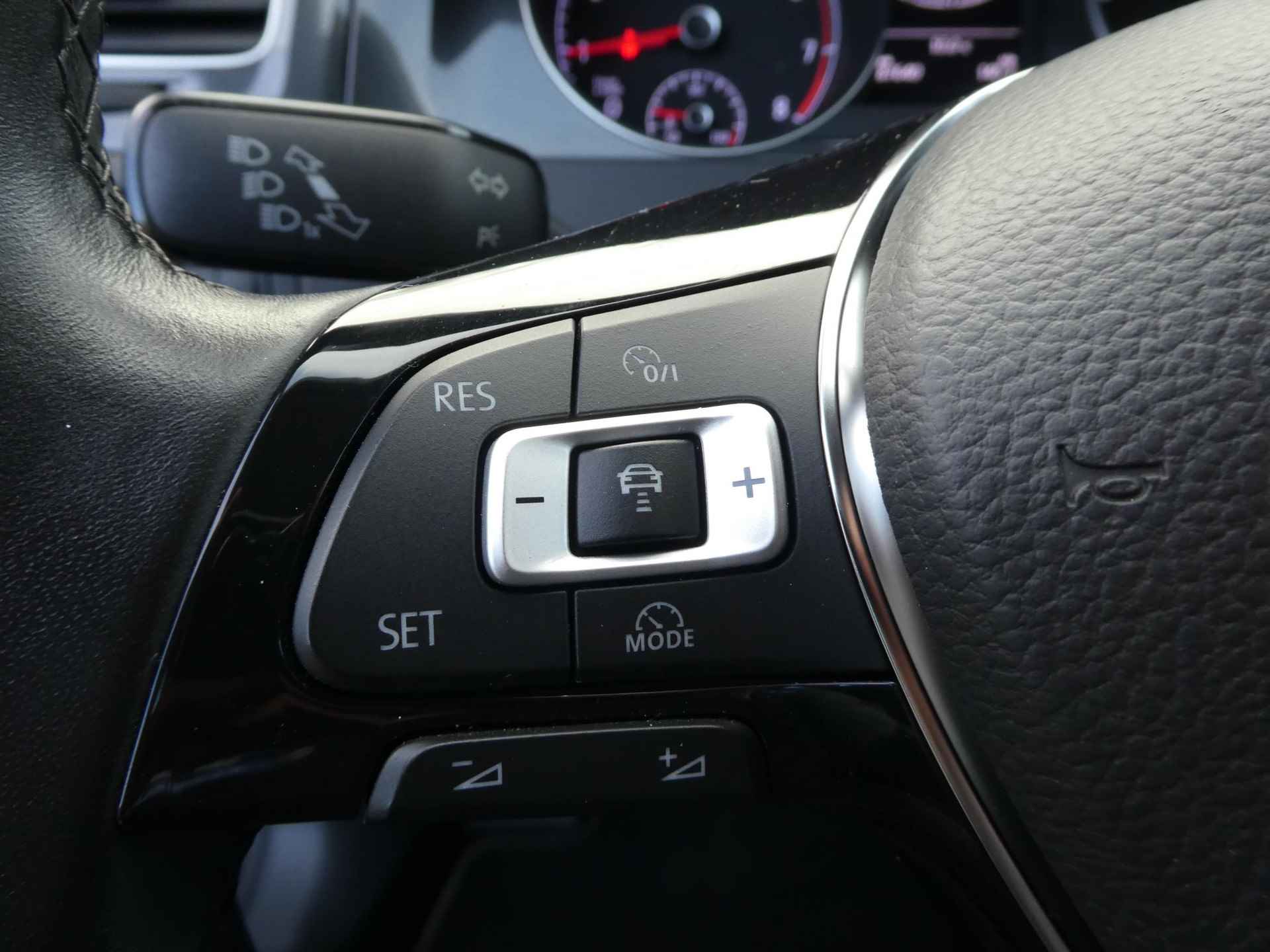 Volkswagen Golf 1.0 TSI BlueMotion Comfortline Sound ACC|NaviDiscover|CarPlay|Climate - 28/45