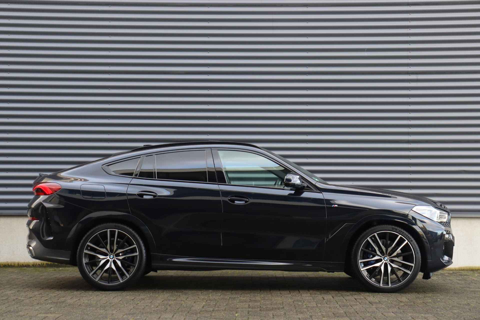 BMW X6 xDrive40i | High Executive | M Sportpakket | Panodak Skylounge | Driving Assistant Prof. | Bowers & Wilkins | Active Steering | Head-Up | Trekhaak | Soft Close | 22'' LMV - 5/45