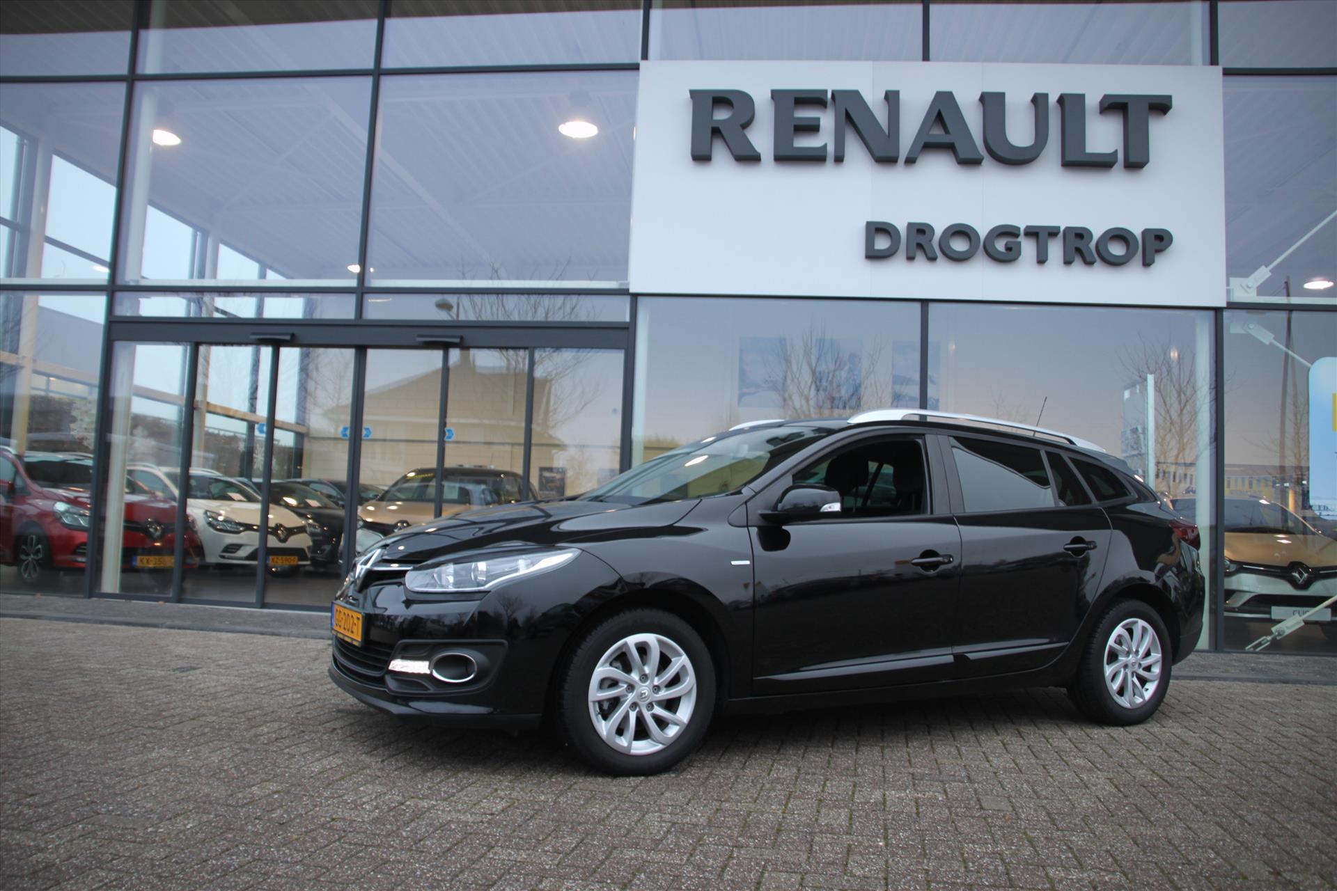 RENAULT Megane 115PK-LIMITED-112DKM-NAVI-CLIMA-CRUISE-TREKH-