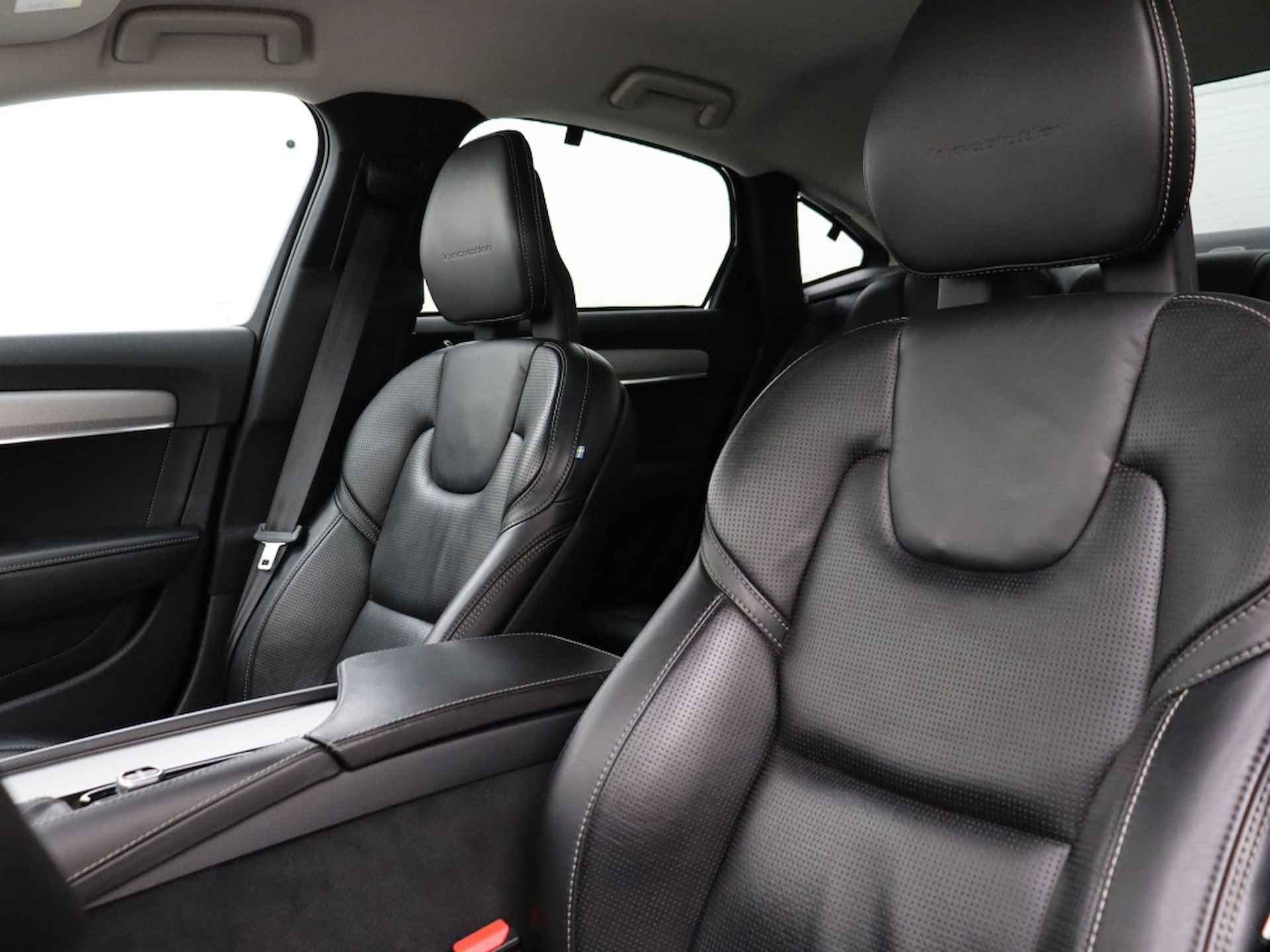 Volvo S90 T5 AUT(8) INSCRIPTION MASSAGESTOELEN ELEK.STOELEN 18INCH PARK AS - 14/40