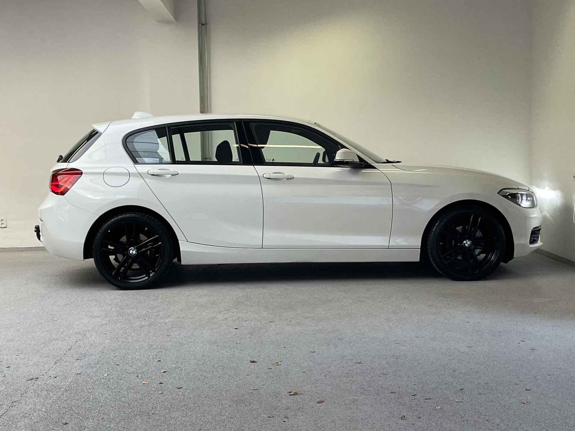 BMW 1-serie 118i Sport line | ORG.NL | TREKHAAK | CAMERA | DEALERONDERHOUDEN | 18" LMV | - 8/46