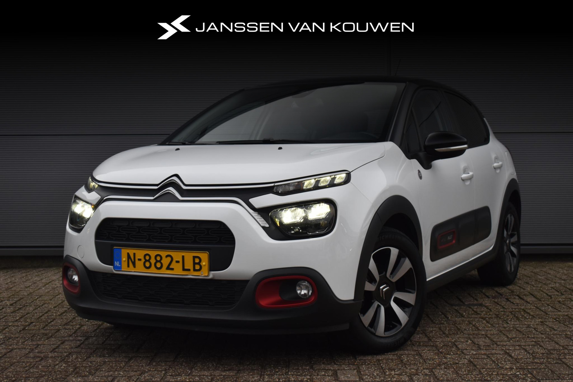 Citroen C3 1.2 PureTech C-Series Airco Apple Carplay