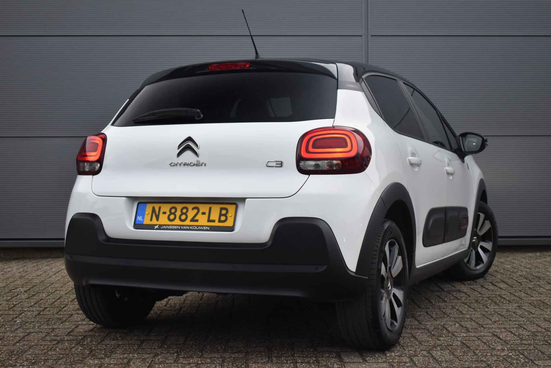 Citroen C3 1.2 PureTech C-Series Airco Apple Carplay - 4/38