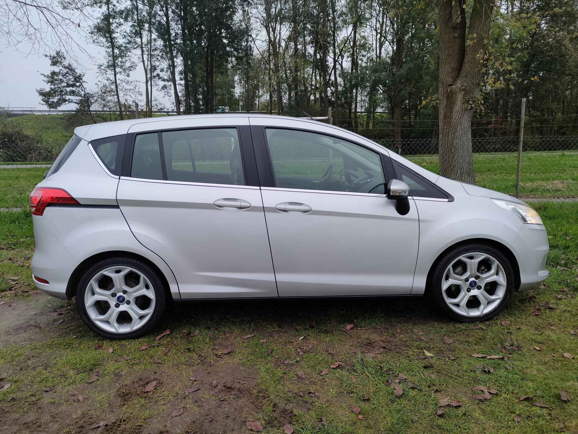 Ford B-MAX 1.0 EcoBoost 100pk Titanium | DISTRIBUTIE VERVANGEN | CLIMA | NAVI | CRUISE | TREKHAAK | CAMERA | - 4/29