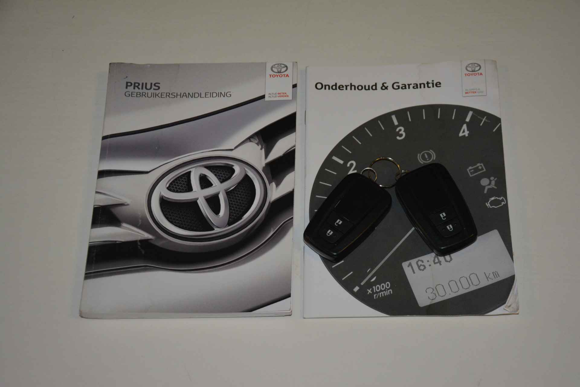 Toyota Prius 1.8 Hybrid Dynamic - 24/25