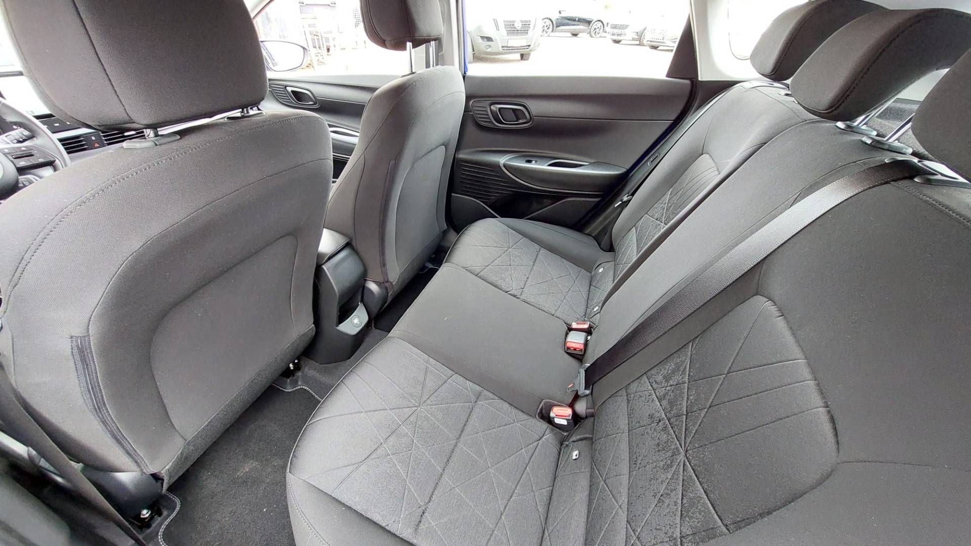 Hyundai Bayon 1.0 T-GDI Comfort Smart | Navigatie | Camera | Cruise control - 10/19