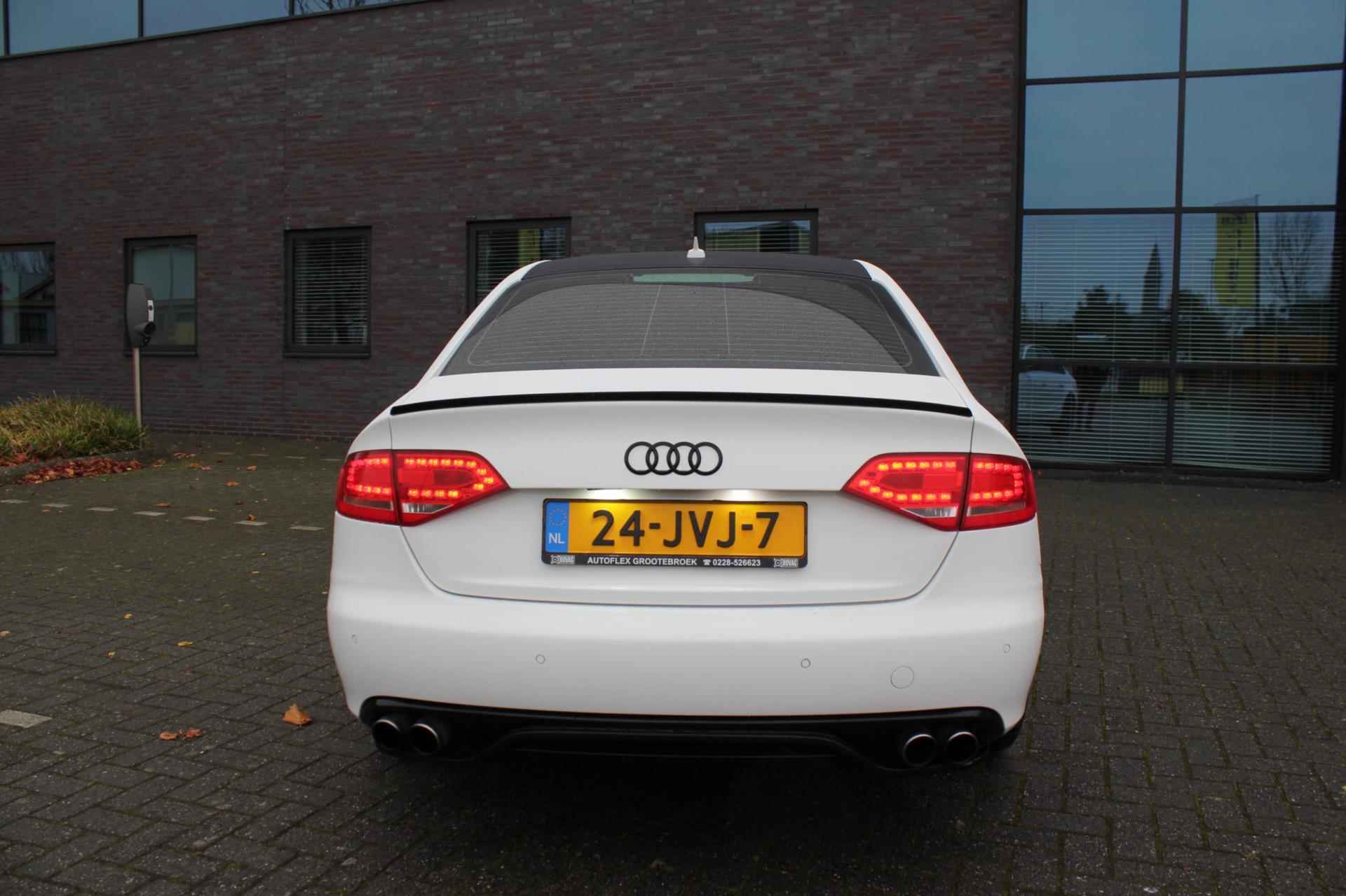 Audi A4 Limousine 1.8 TFSI Pro Line - 8/22