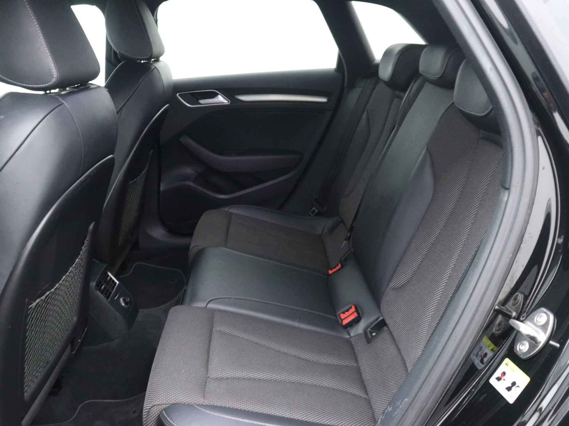 Audi A3 Sportback 40 e-tron Advance Sport | Automaat | Plug-in | LED Koplampen | Stoelverwarming | Navigatie | Cruise control | Climate control | Lichtmetalen velgen | Getint glas | Parkeersensoren | Sportstoelen | - 18/30