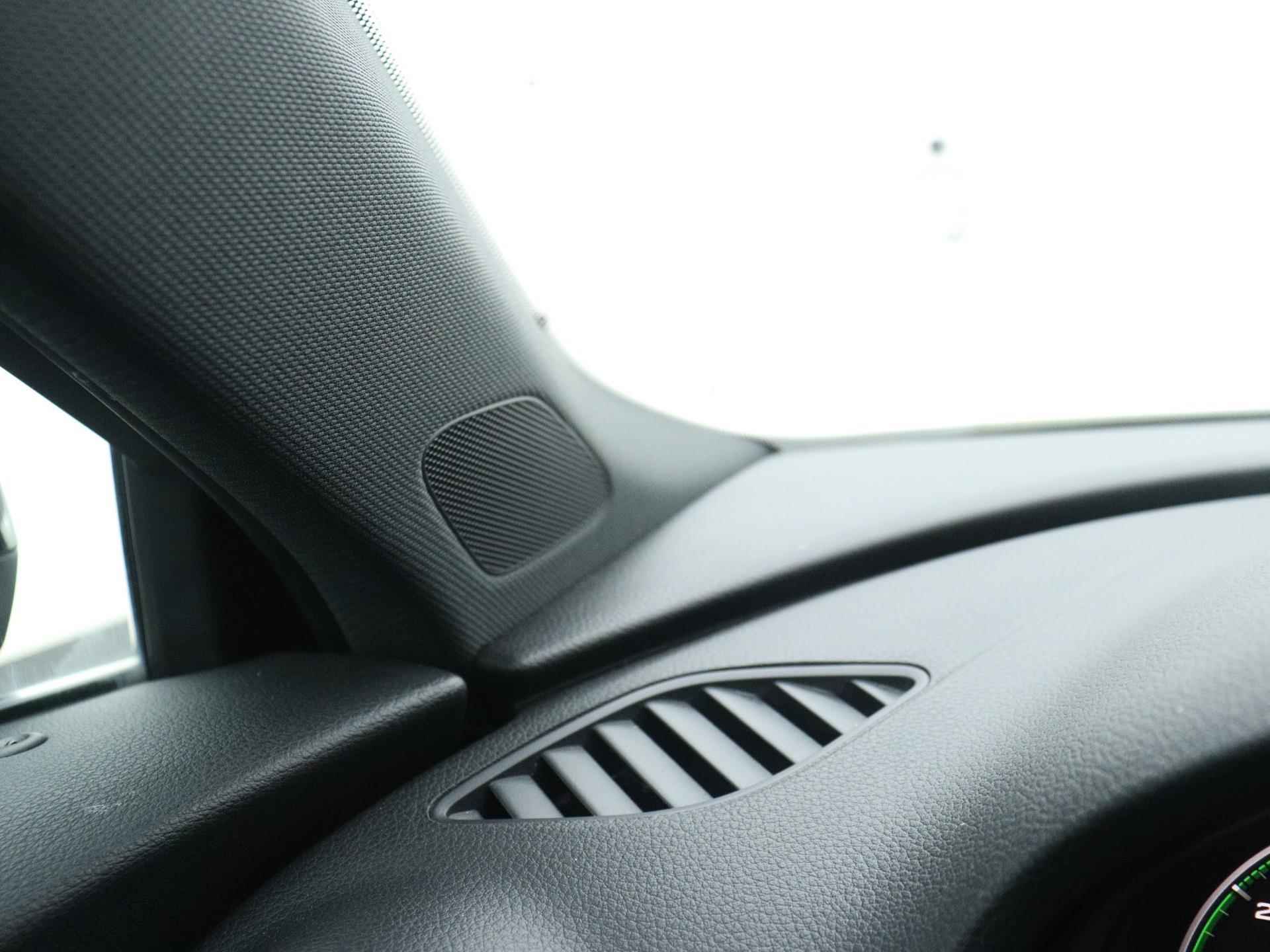 Audi A3 Sportback 40 e-tron Advance Sport | Automaat | Plug-in | LED Koplampen | Stoelverwarming | Navigatie | Cruise control | Climate control | Lichtmetalen velgen | Getint glas | Parkeersensoren | Sportstoelen | - 21/30