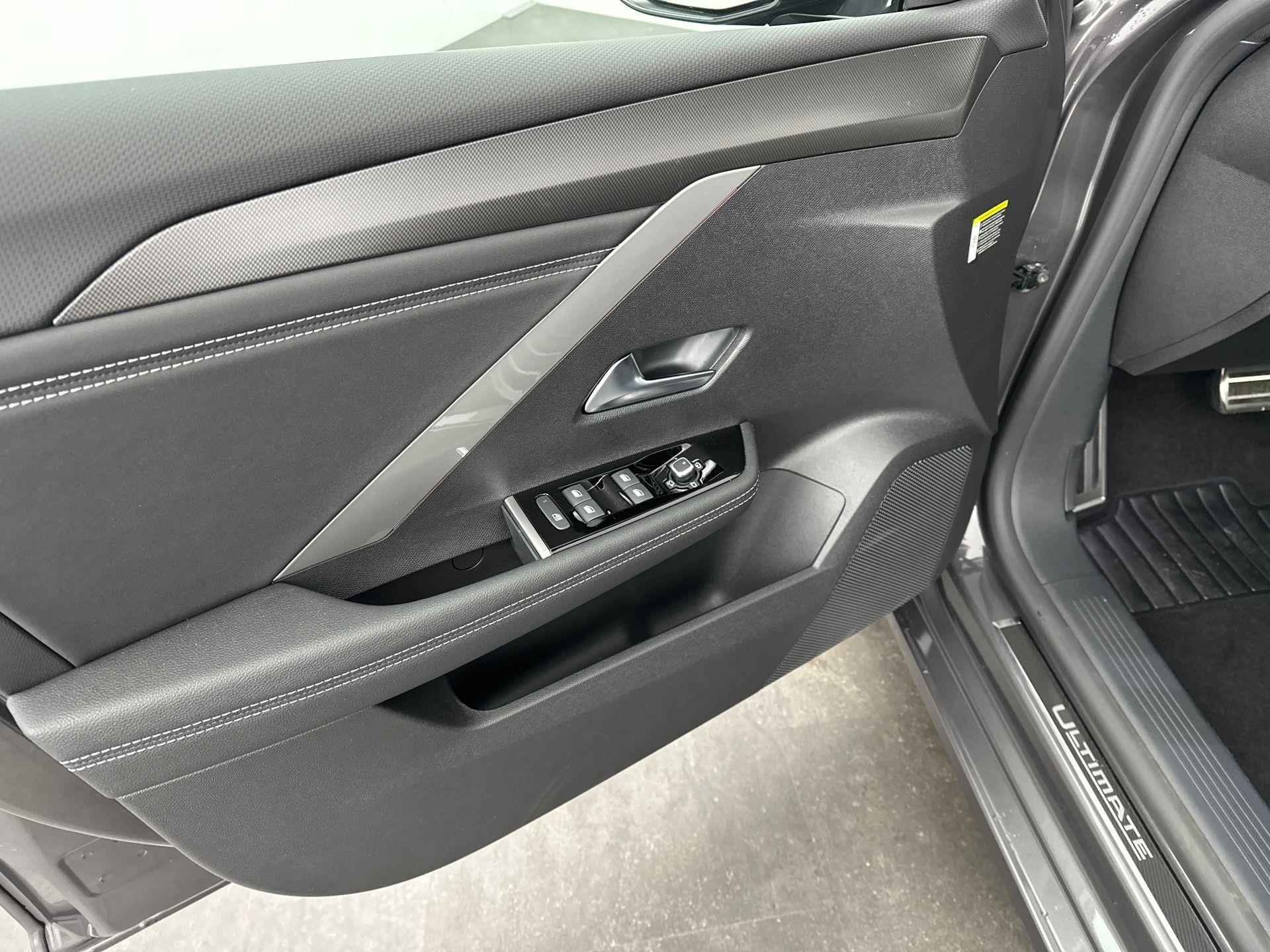 Opel Astra 1.6 Turbo Hybrid Level 4 | ULTIMATE | PANO | LMV | NAVI | CAMERA - 23/27