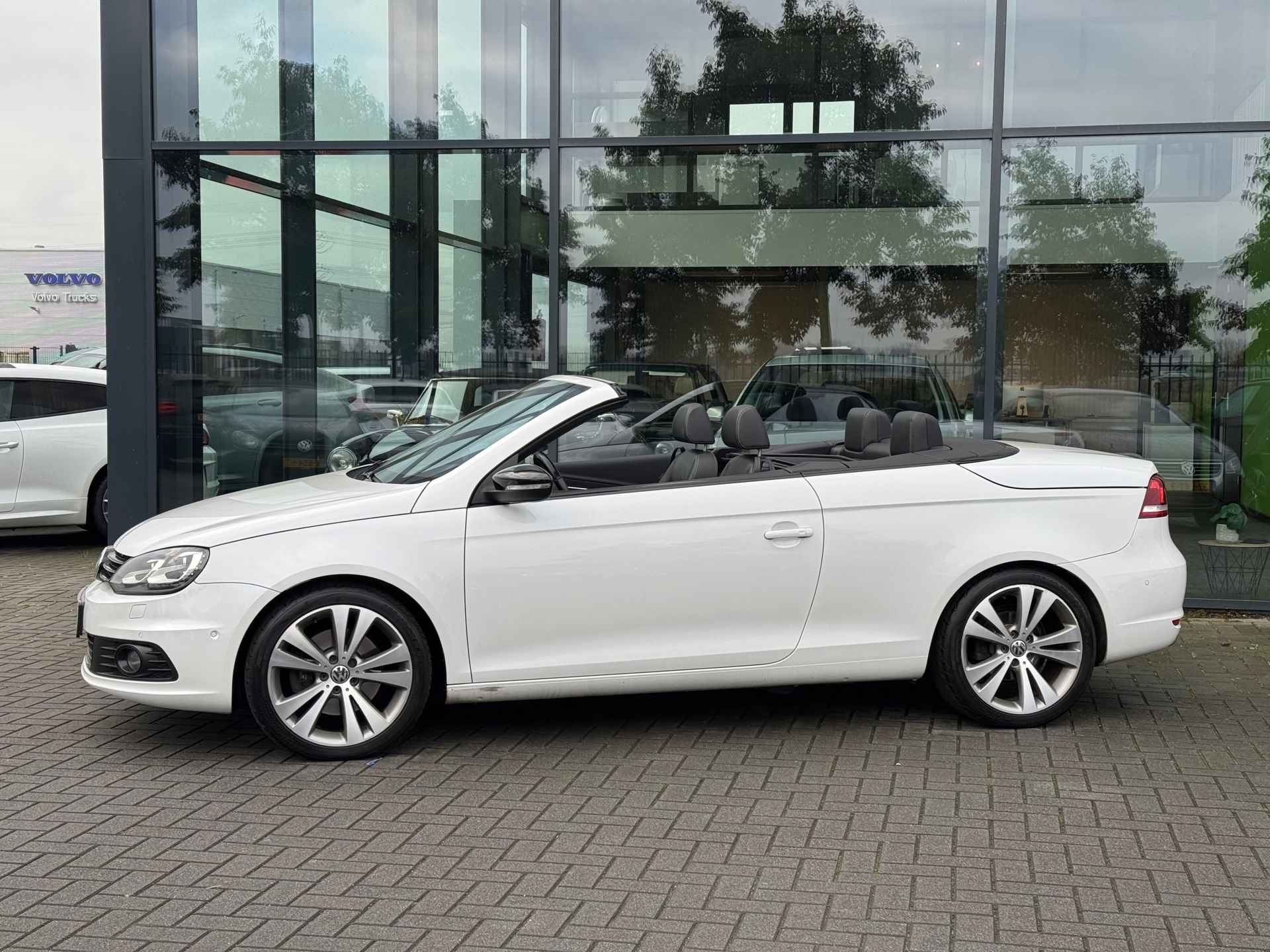 Volkswagen Eos 2.0 TSI Highline * Xenon/ Led * Keyless * Cruise Contol * Camera - 10/32