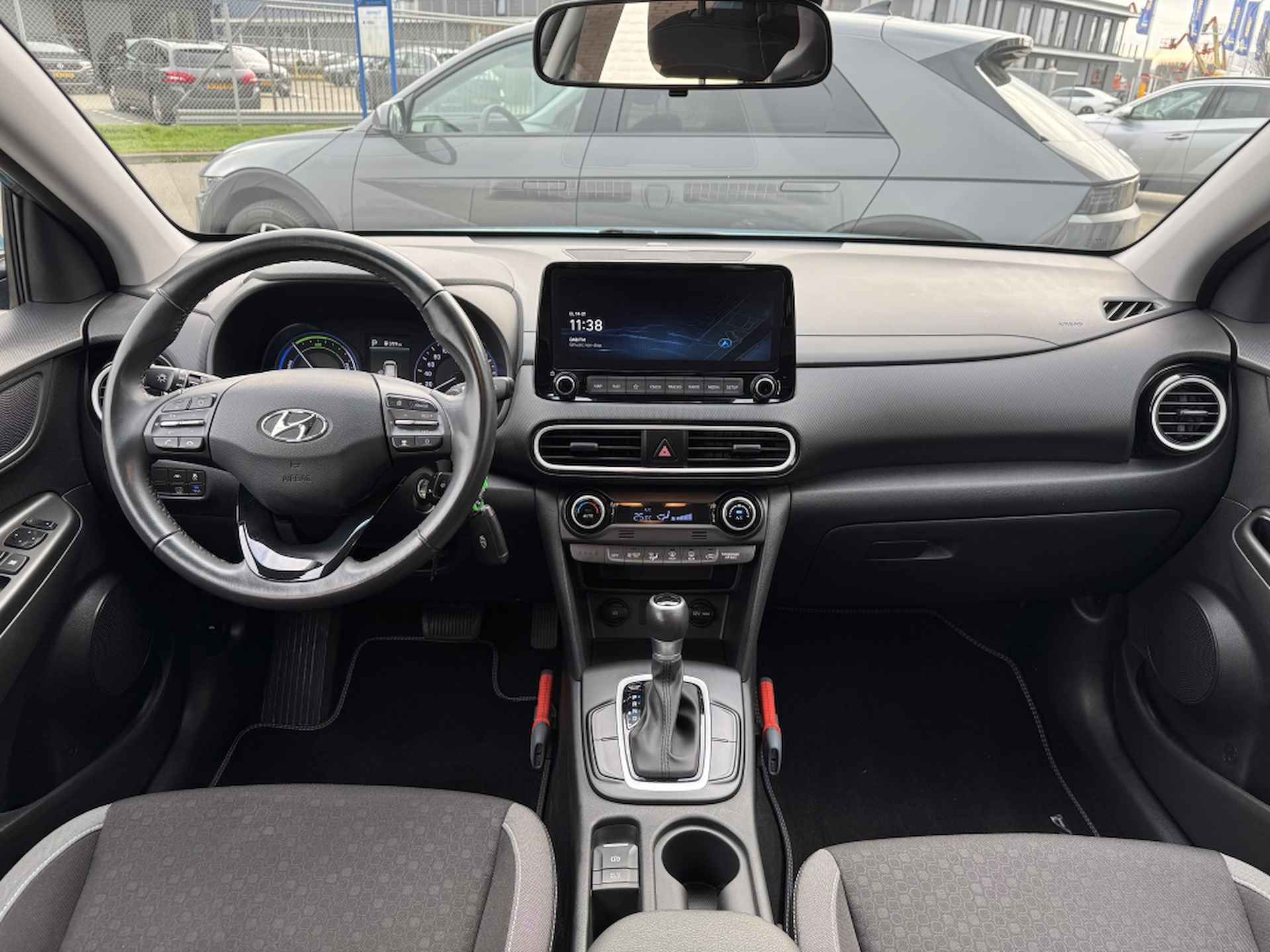 Hyundai Kona 1.6 GDI HEV Comfort | Navigatie | Premium audio | 1e eigenaar | - 14/30