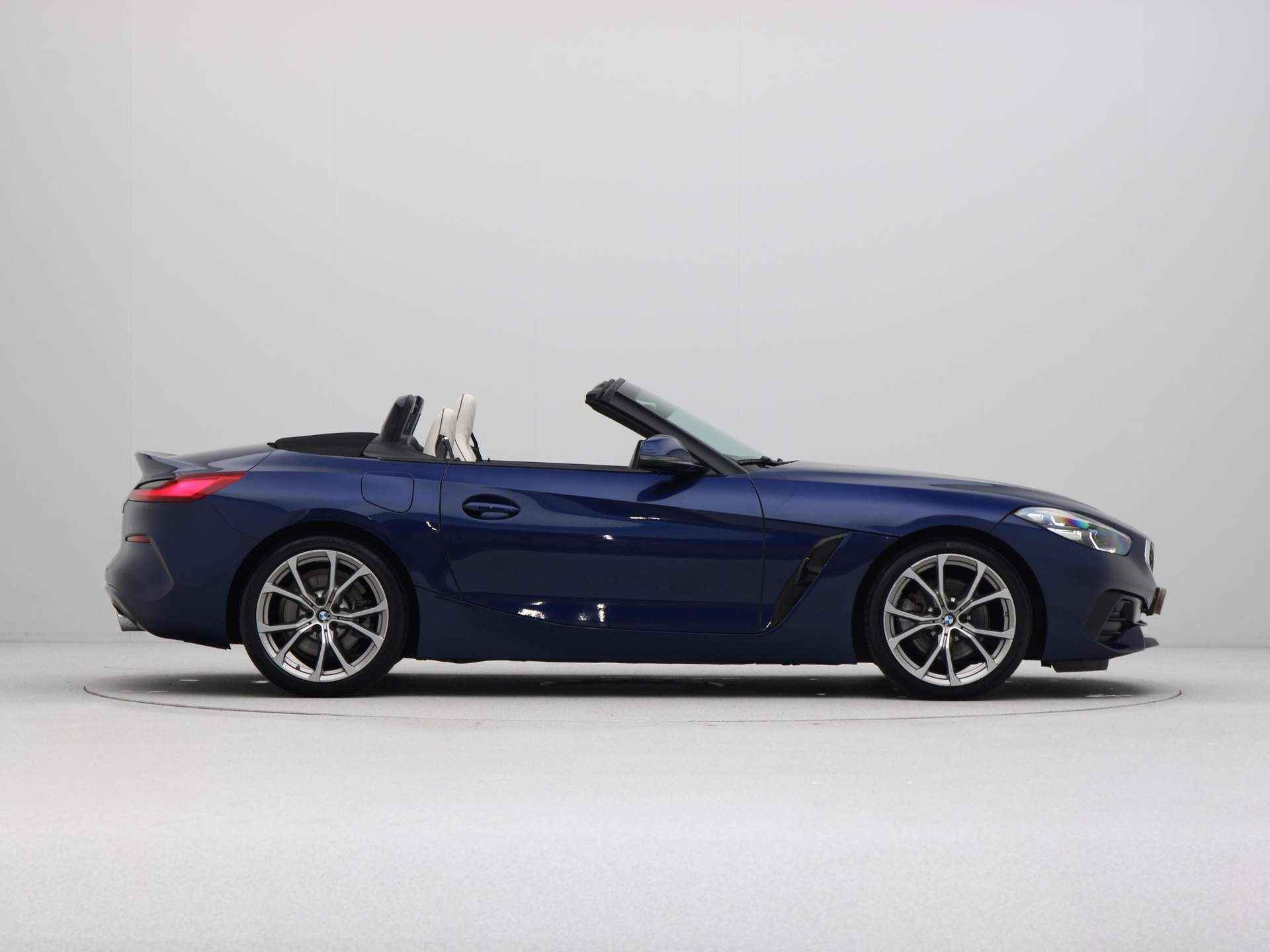 BMW Z4 sDrive20i High Executive Roadster - 12/33