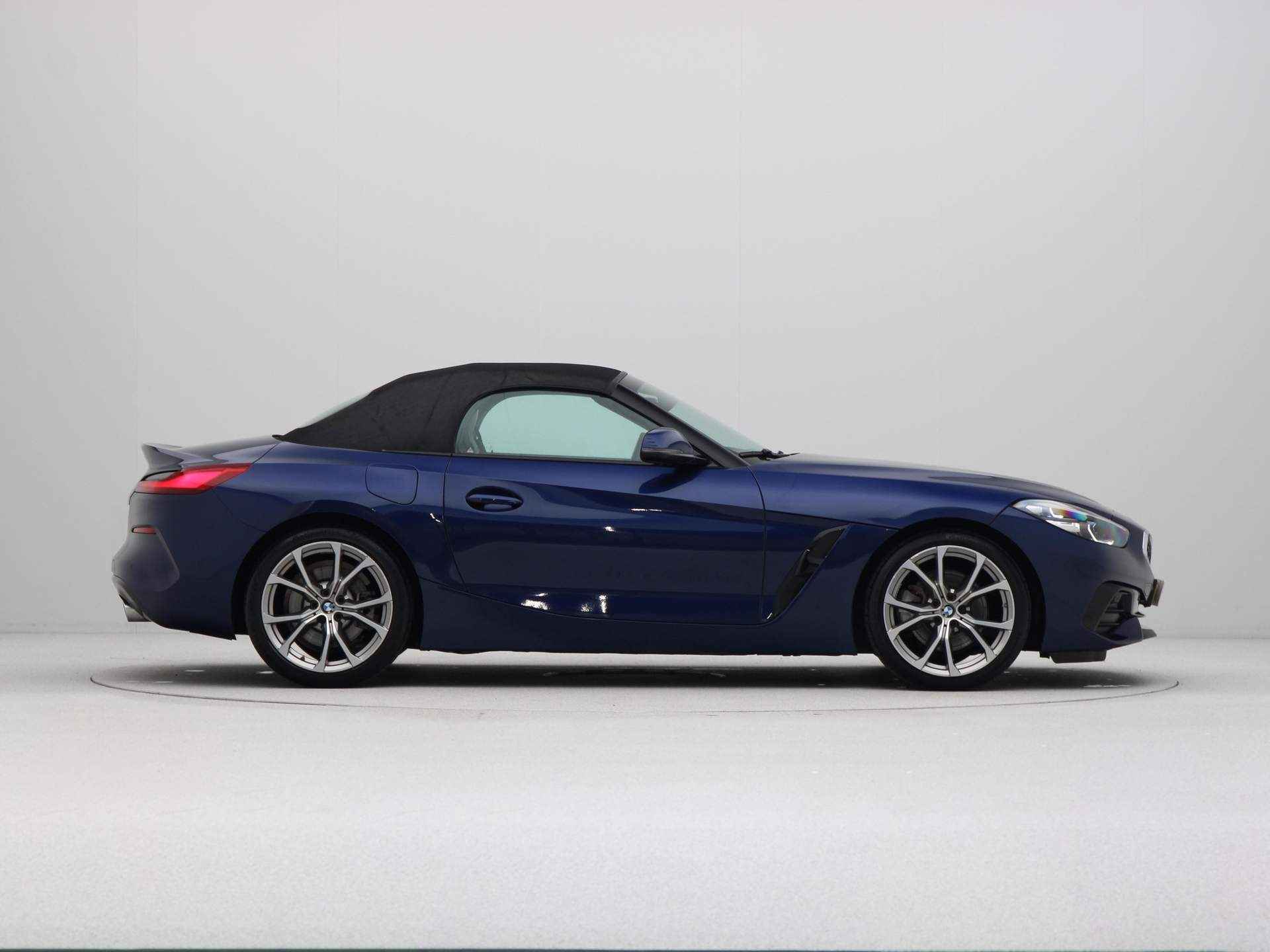 BMW Z4 sDrive20i High Executive Roadster - 13/33