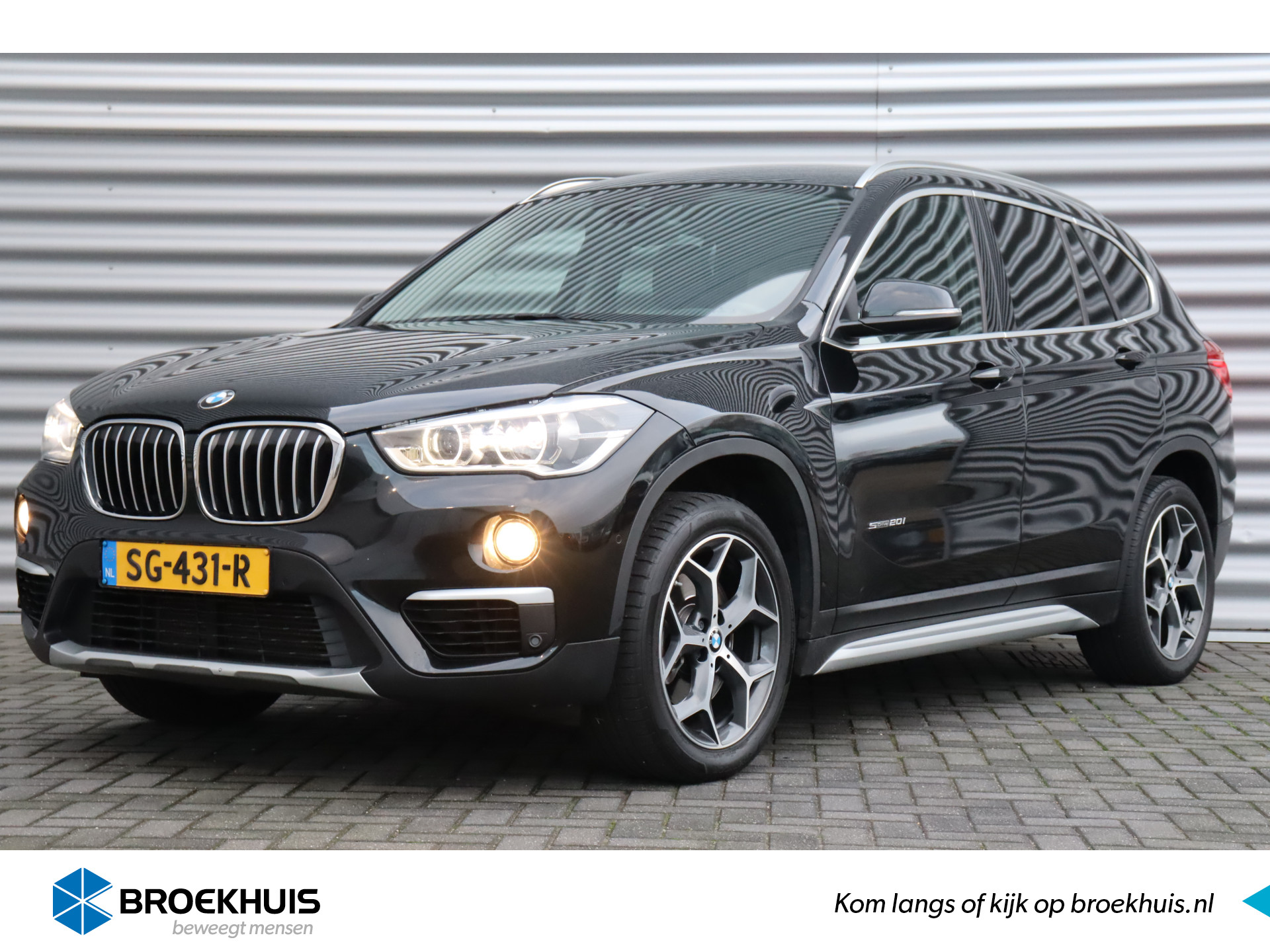 BMW X1 SDRIVE 2.0i 192PK HIGH EXECUTIVE X-LINE AUTOMAAT / NAVI / LEDER / CLIMA / LED / PDC / 18" LMV / CAMERA / HUD / KEYLESS / WINTERP