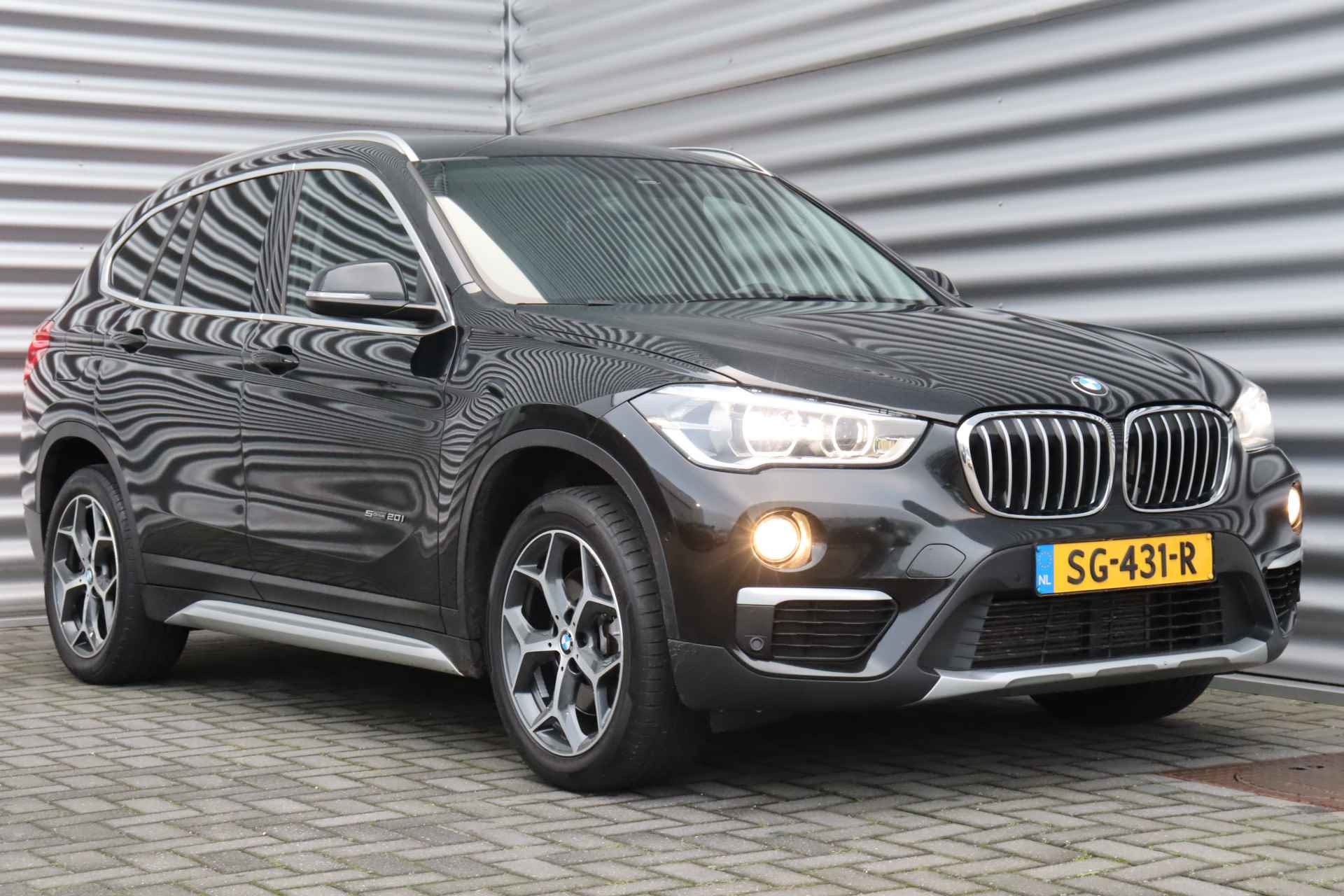 BMW X1 SDRIVE 2.0i 192PK HIGH EXECUTIVE X-LINE AUTOMAAT / NAVI / LEDER / CLIMA / LED / PDC / 18" LMV / CAMERA / HUD / KEYLESS / WINTERP - 4/39